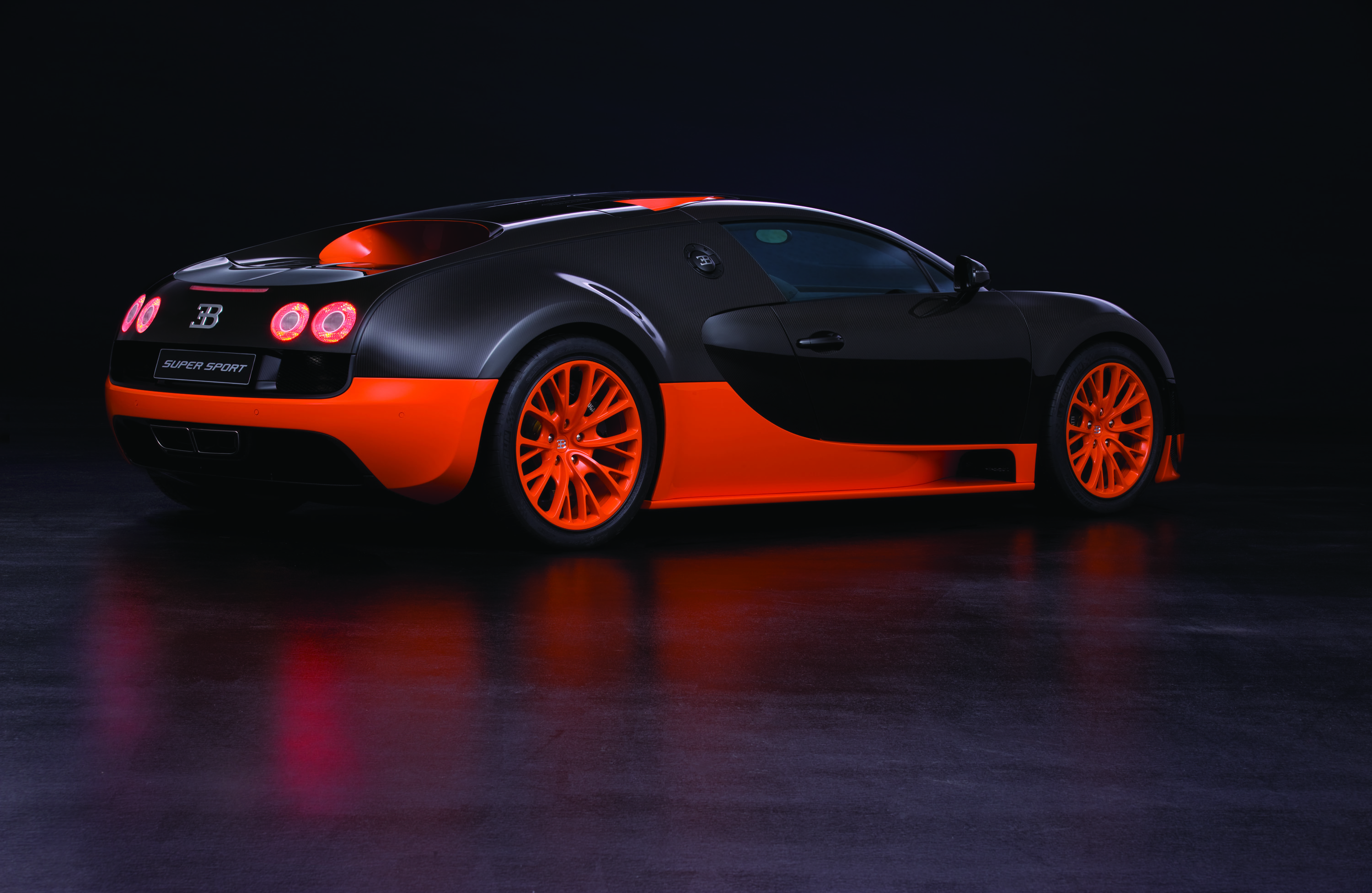 Bugatti Veyron 16.4 Super Sport photo #3