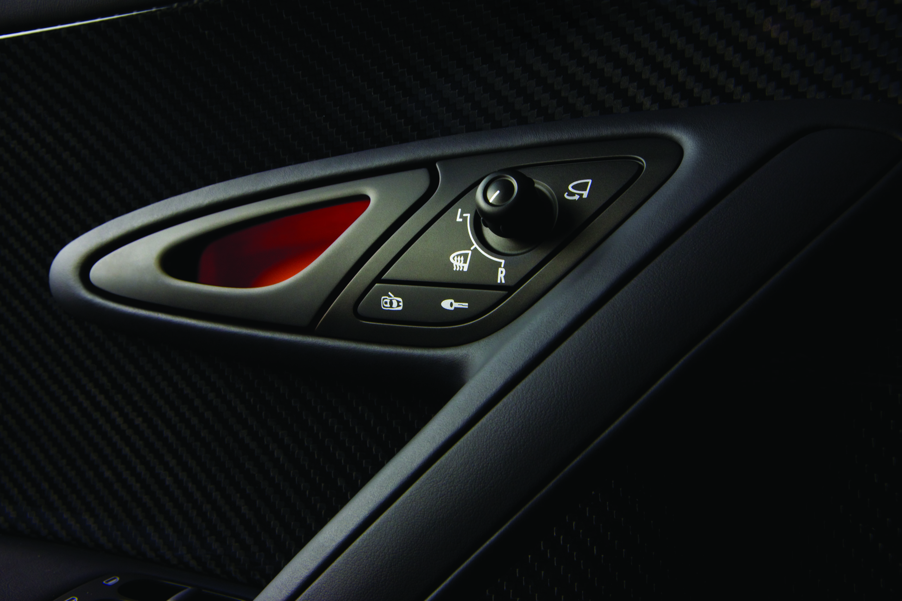 Bugatti Veyron 16.4 Super Sport photo #19