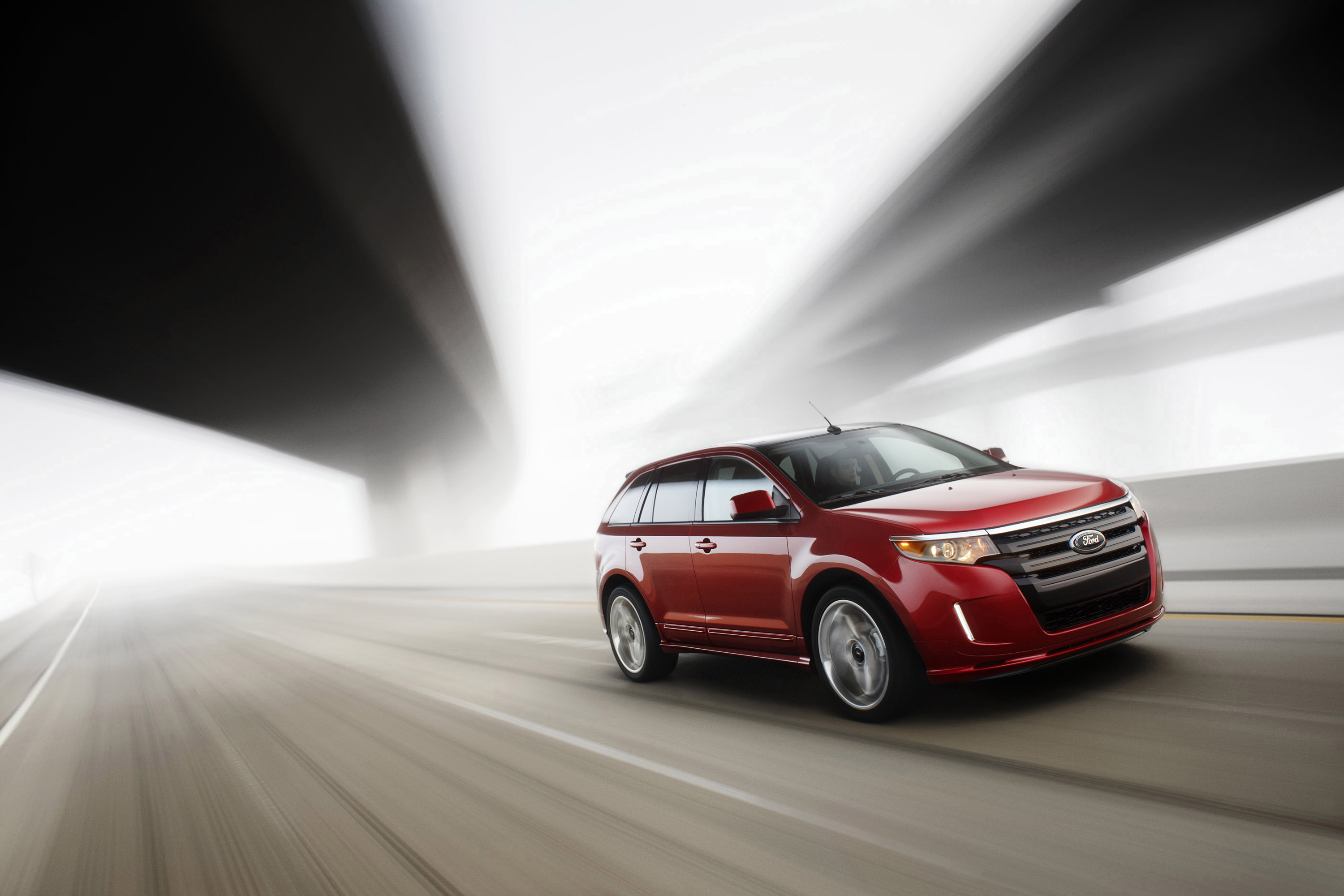 Ford Edge Sport photo #2