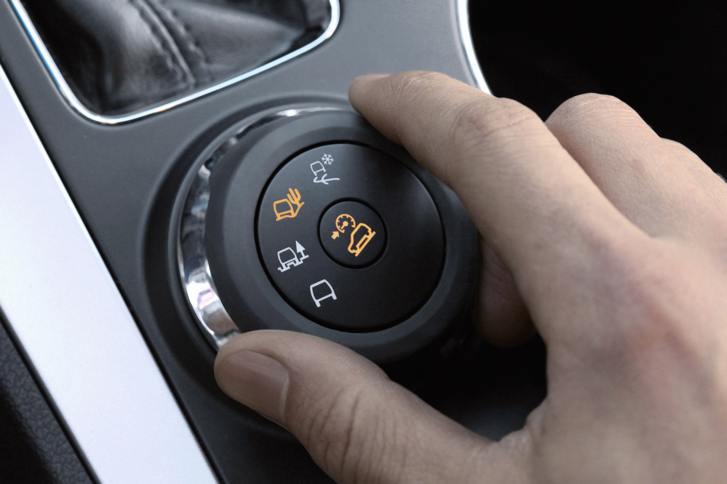 Ford Explorer photo #42