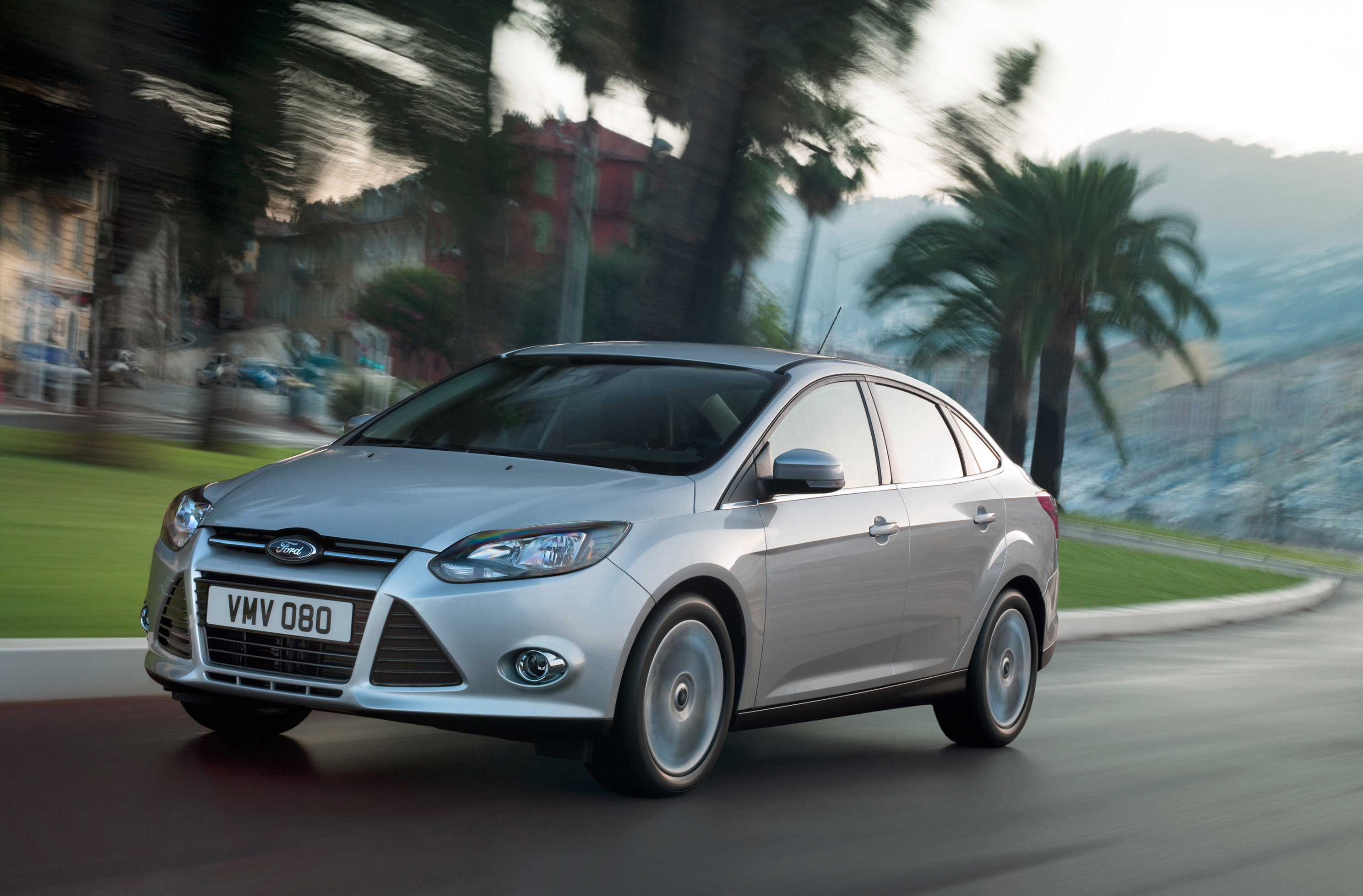 Ford Focus Sedan photo #3