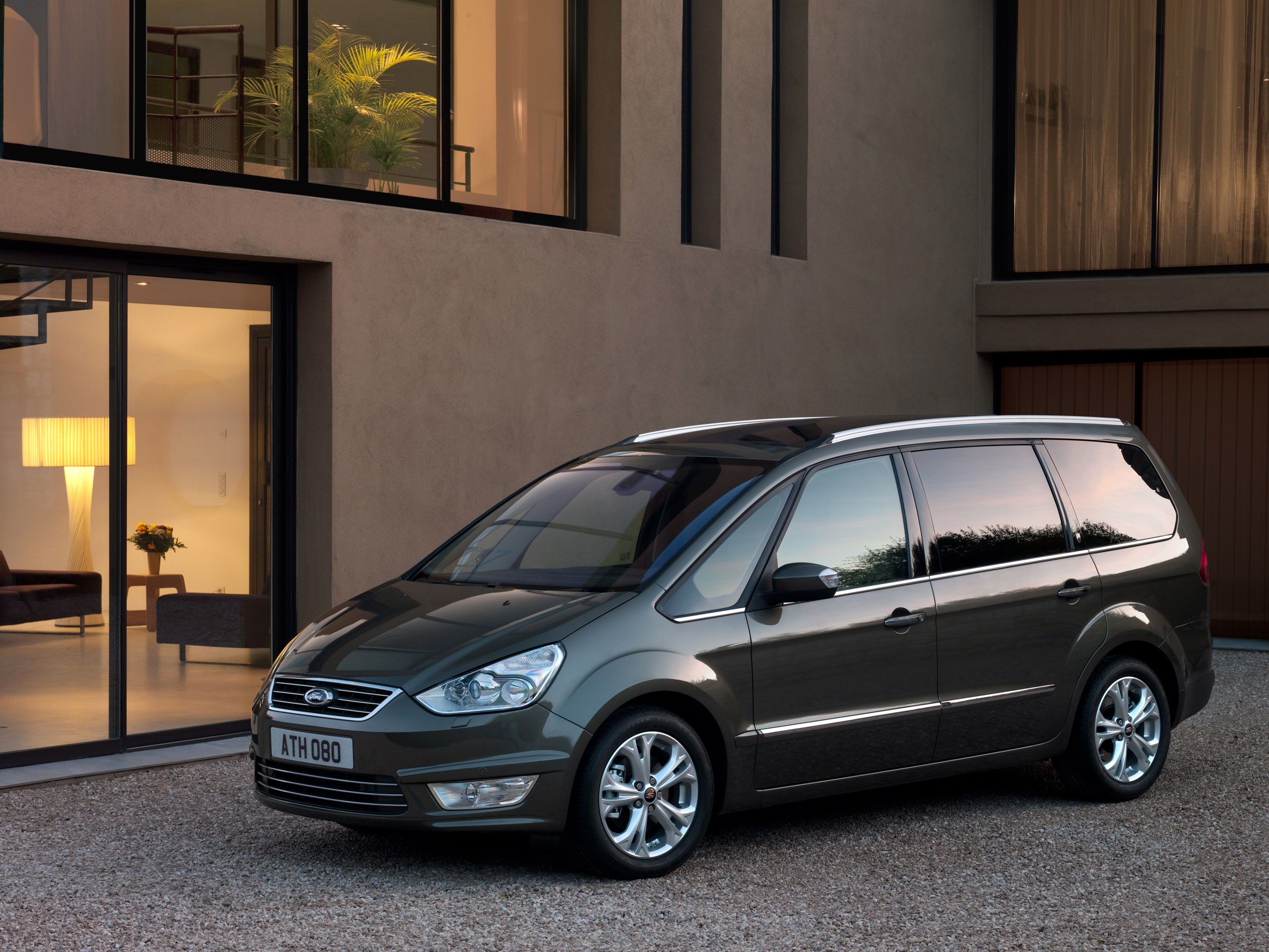 Ford Galaxy photo #1