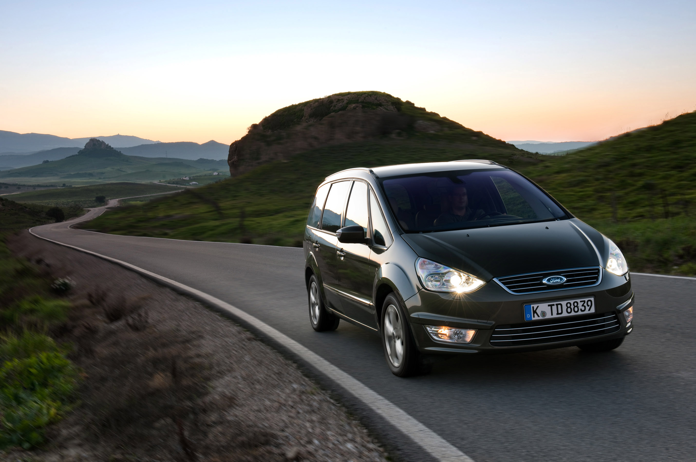 Ford Galaxy photo #3