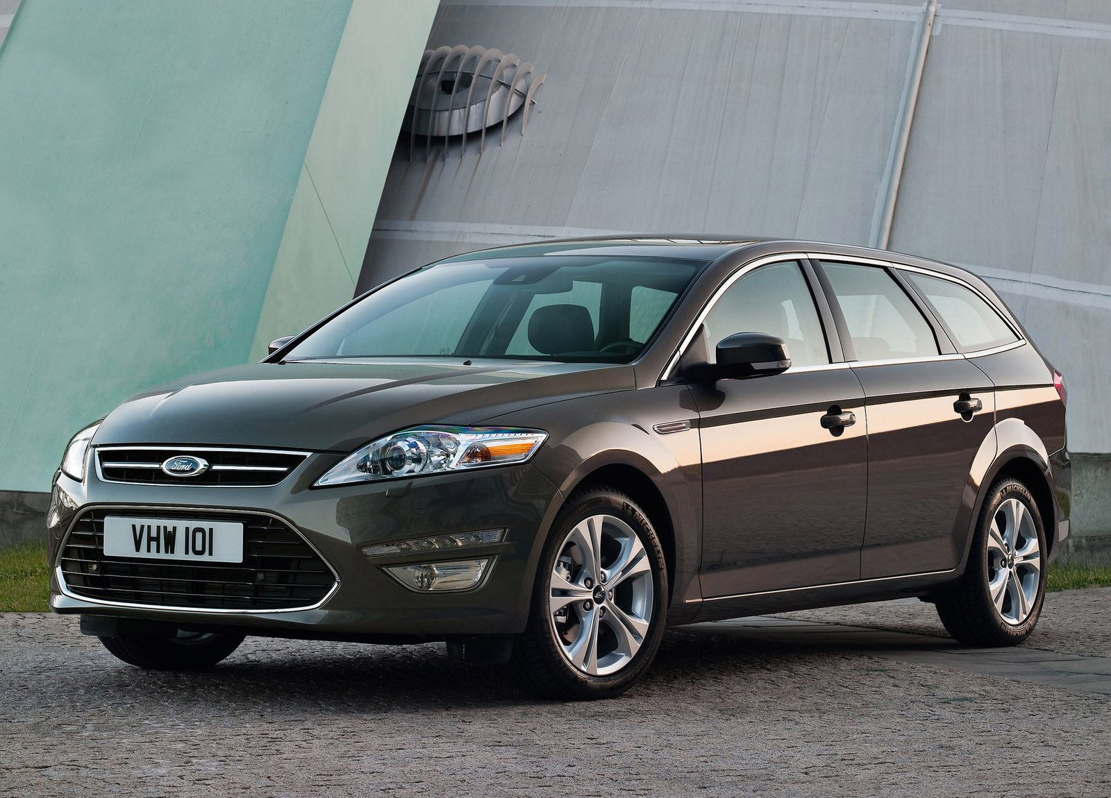 Ford Mondeo Wagon photo #1