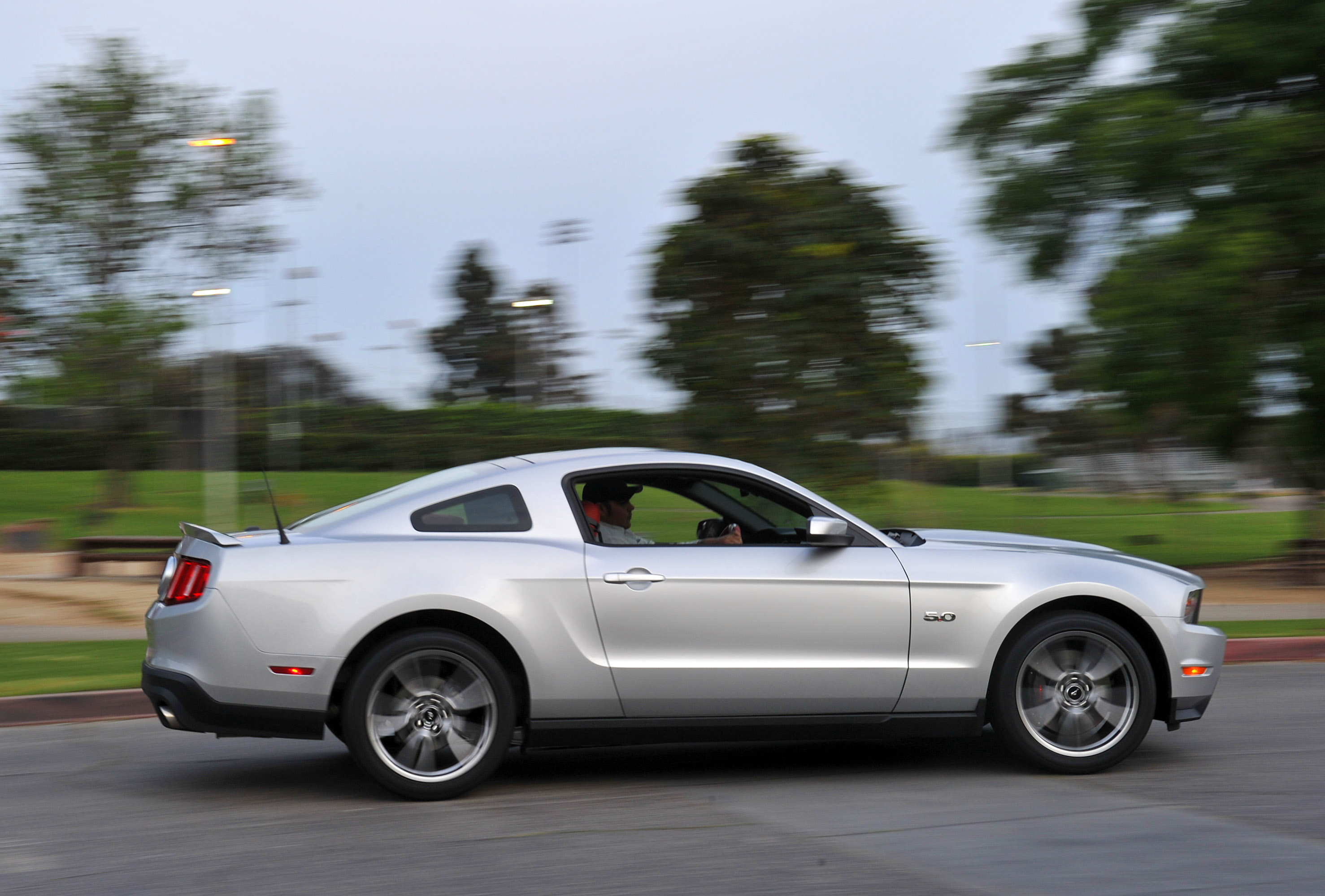Ford Mustang GT photo #41