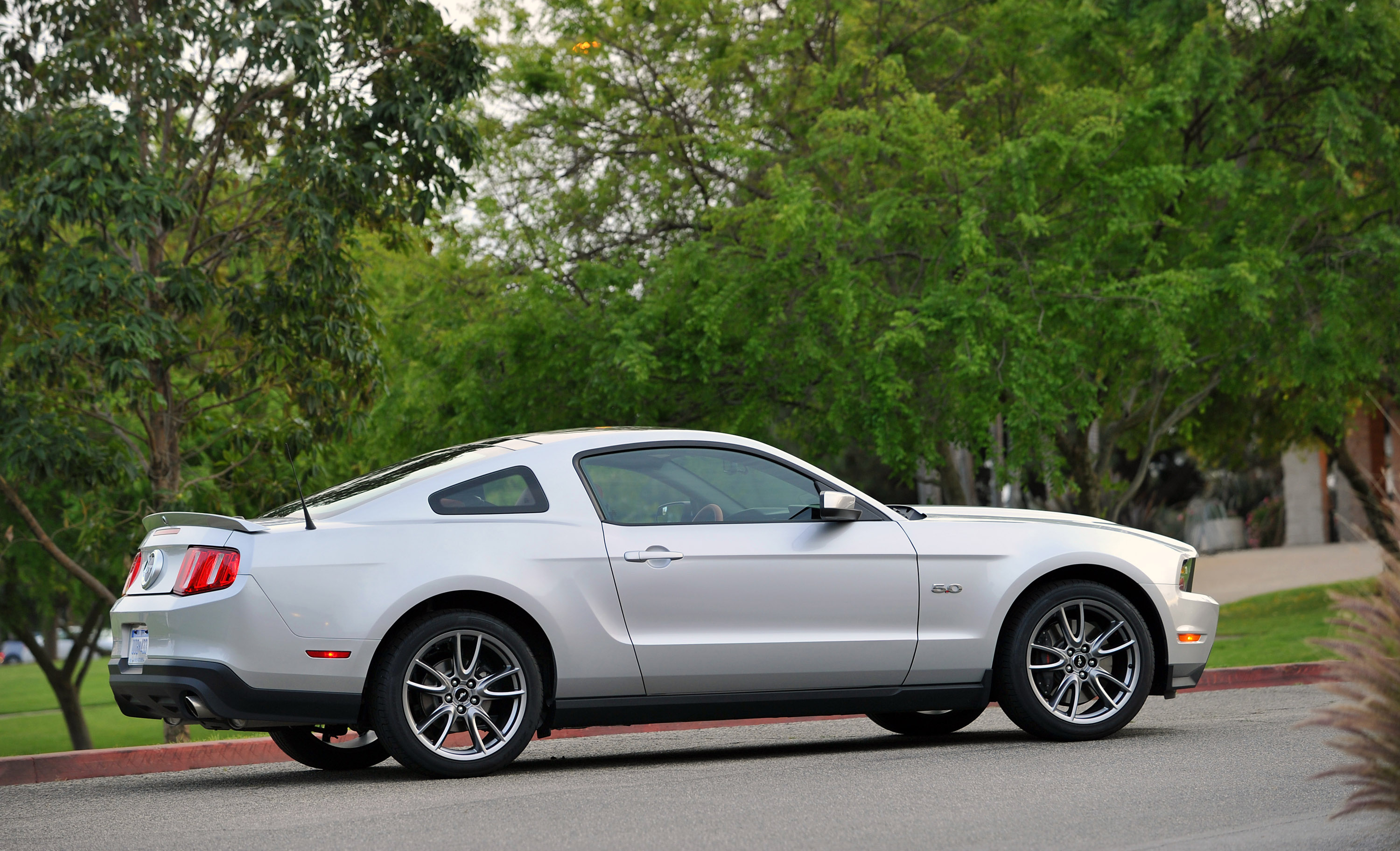 Ford Mustang GT photo #43