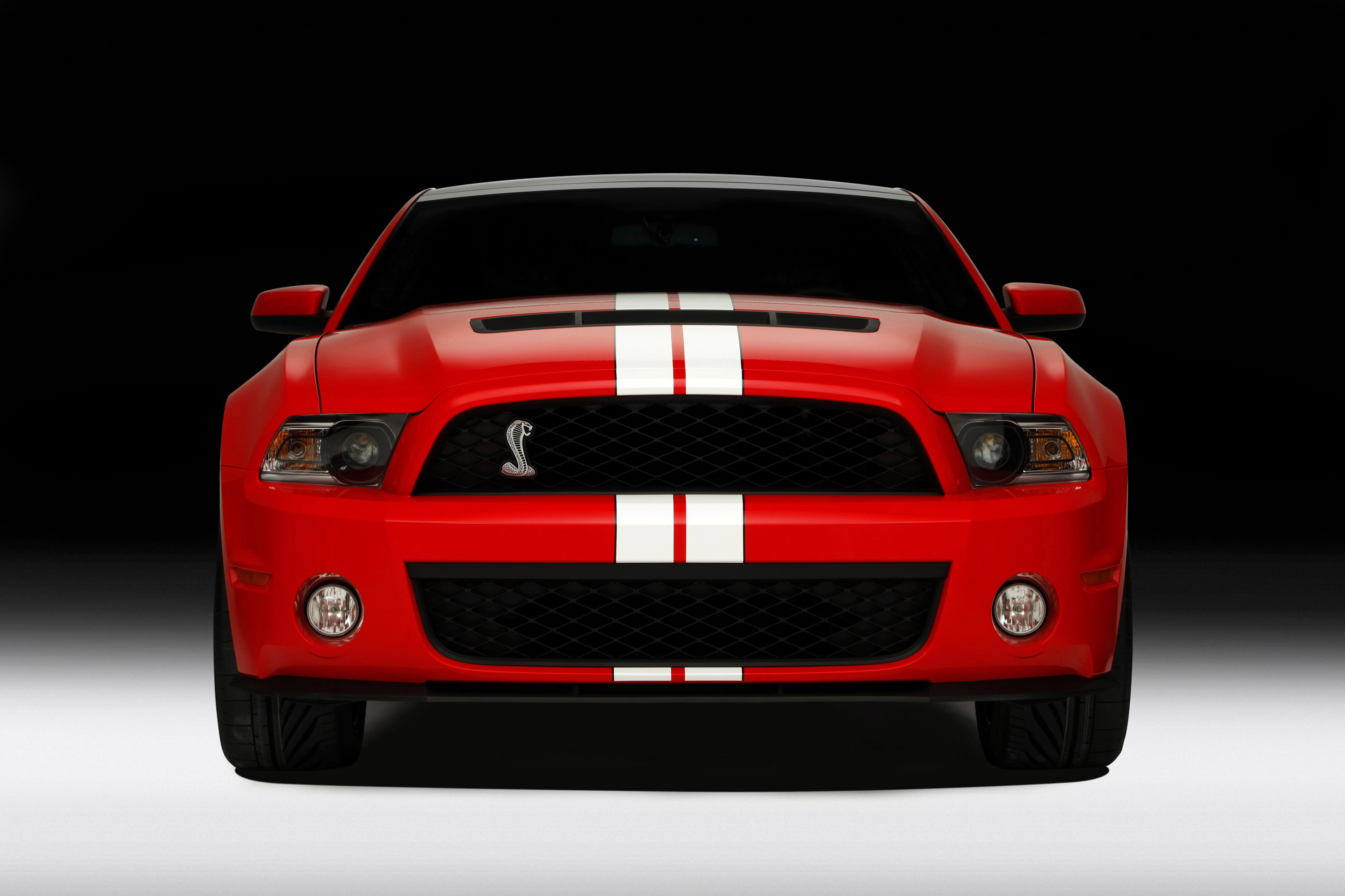 Ford Mustang Shelby GT500 photo #2