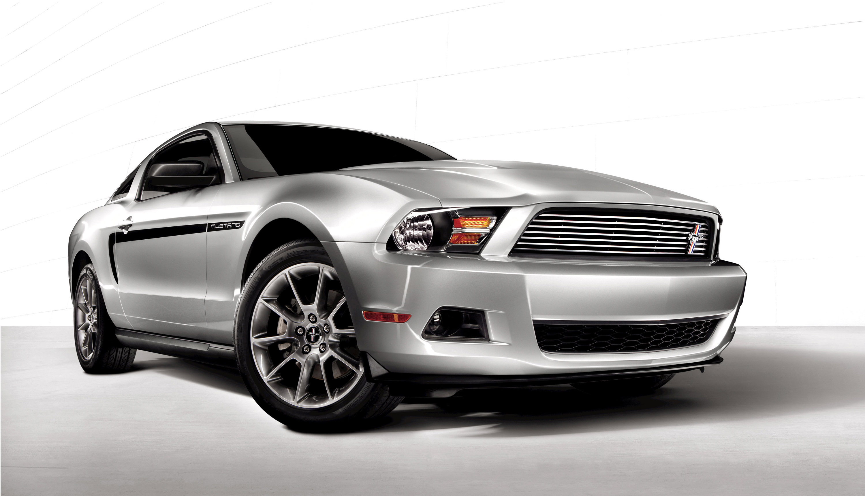 Ford Mustang V-6 photo #20