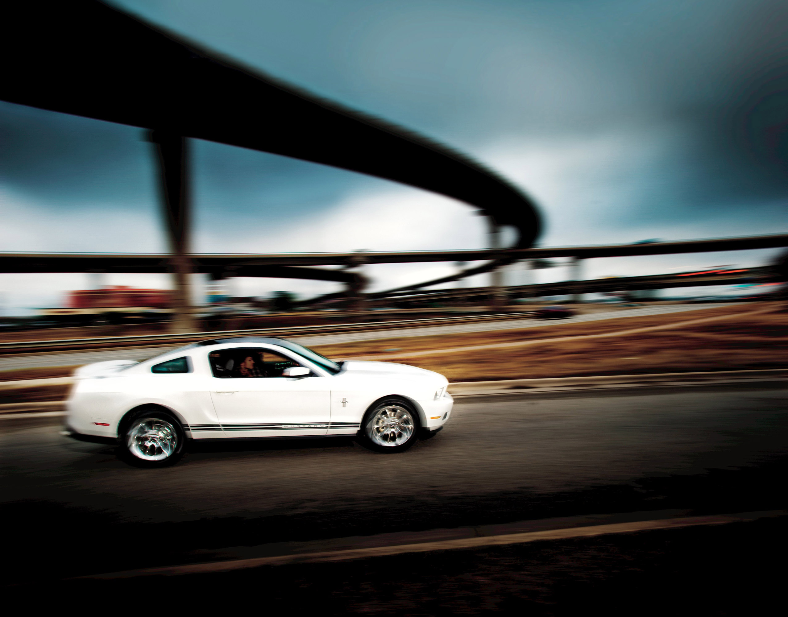 Ford Mustang V-6 photo #22