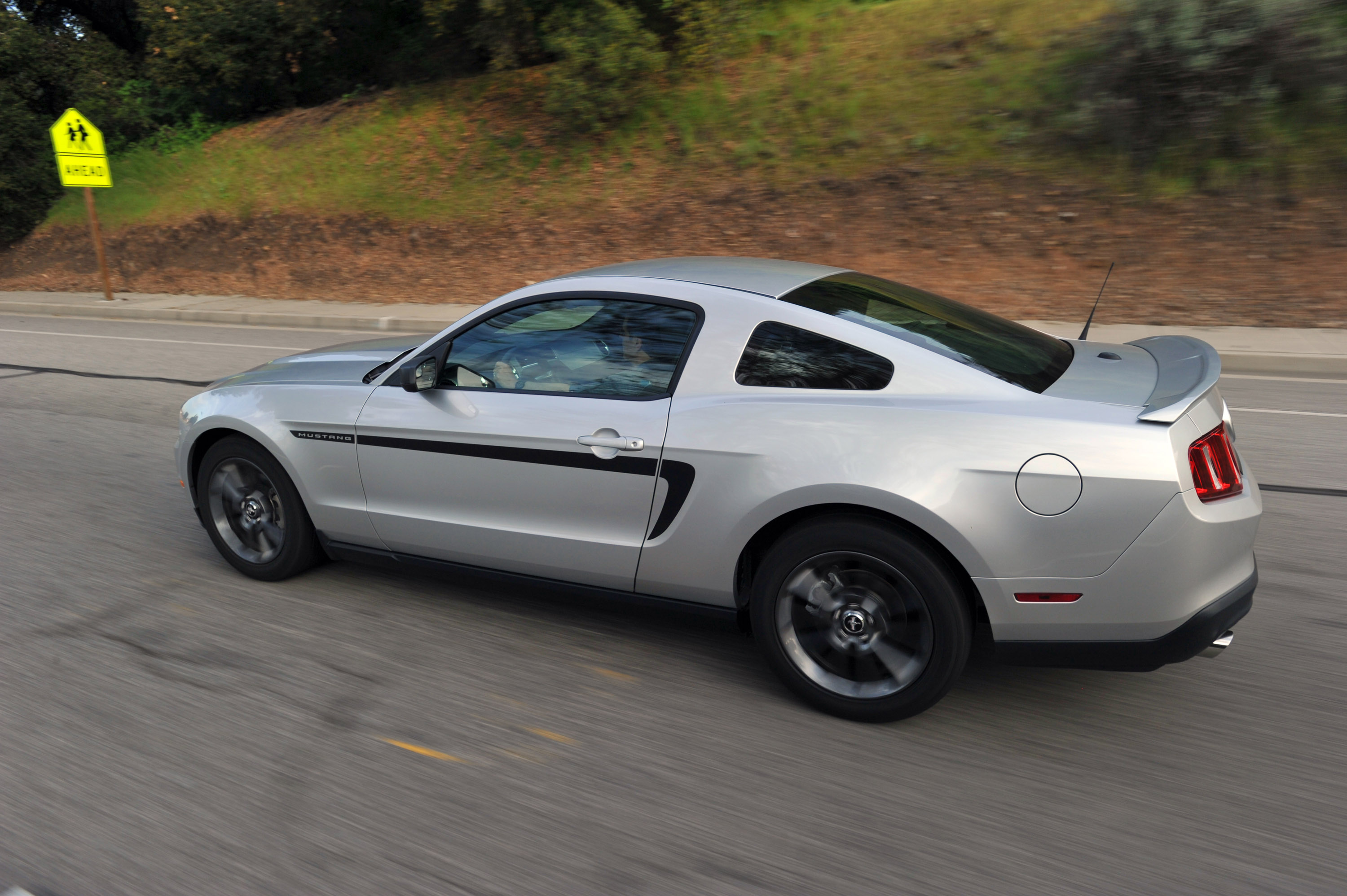 Ford Mustang V-6 photo #31