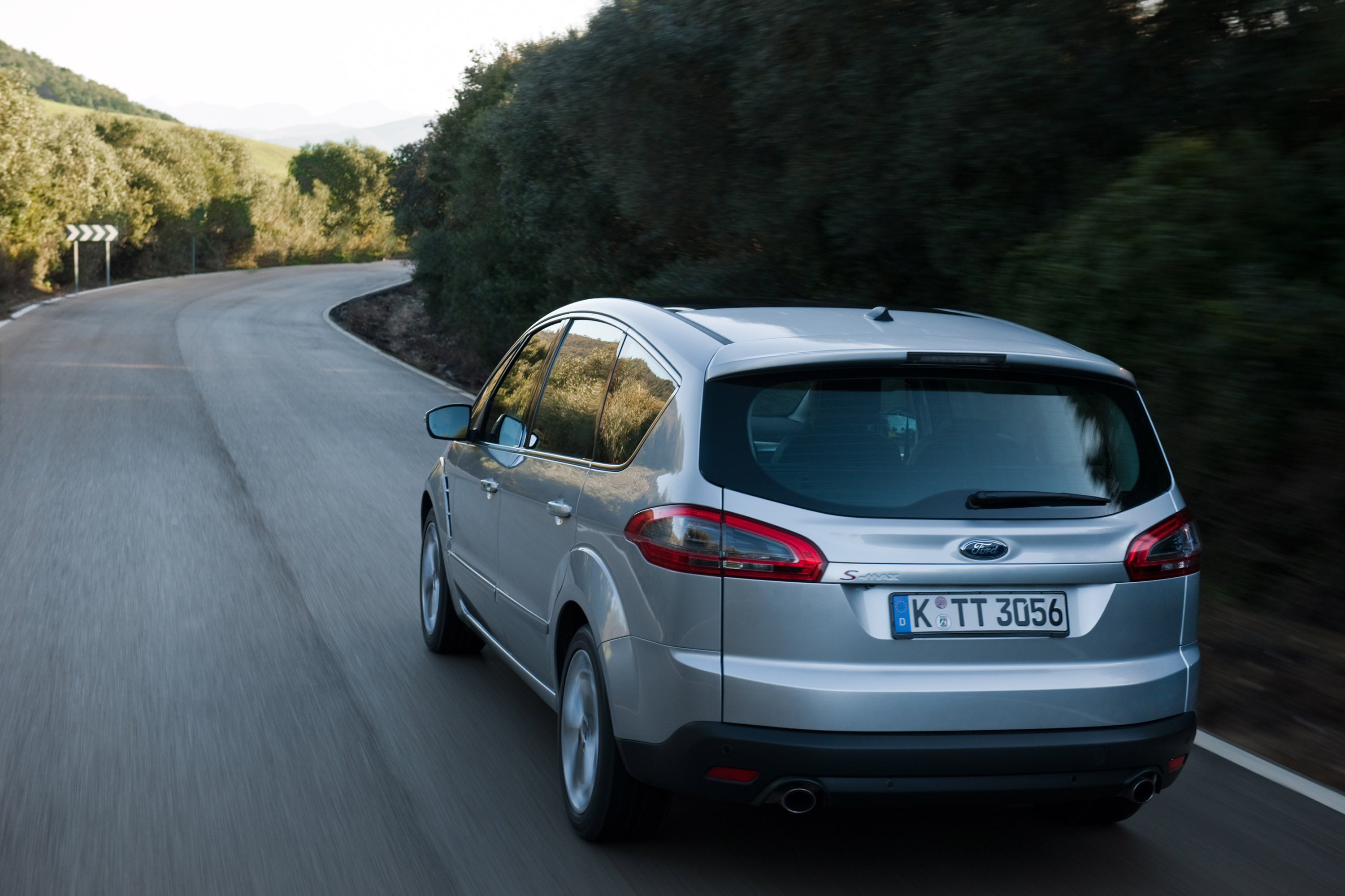 Ford S-MAX photo #15