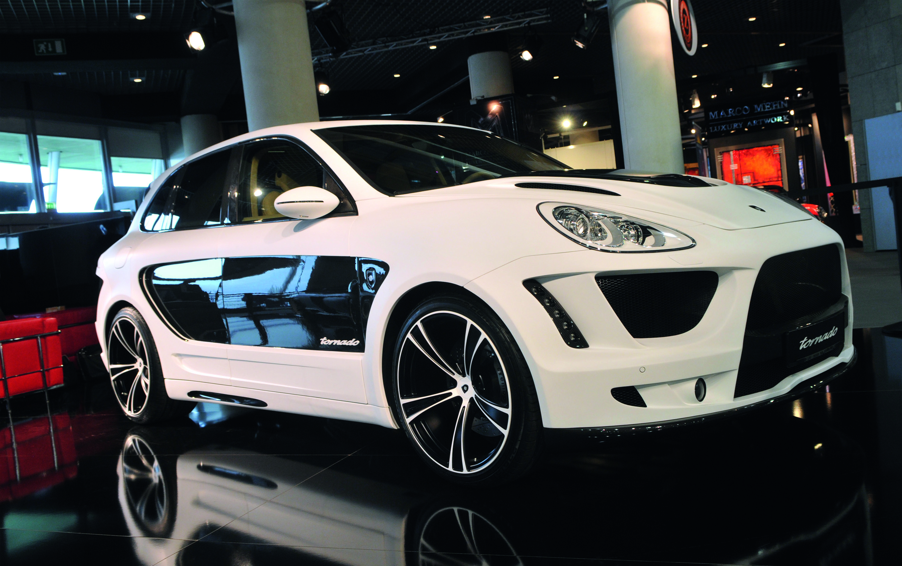 Gemballa Porsche Cayenne Tornado photo #4