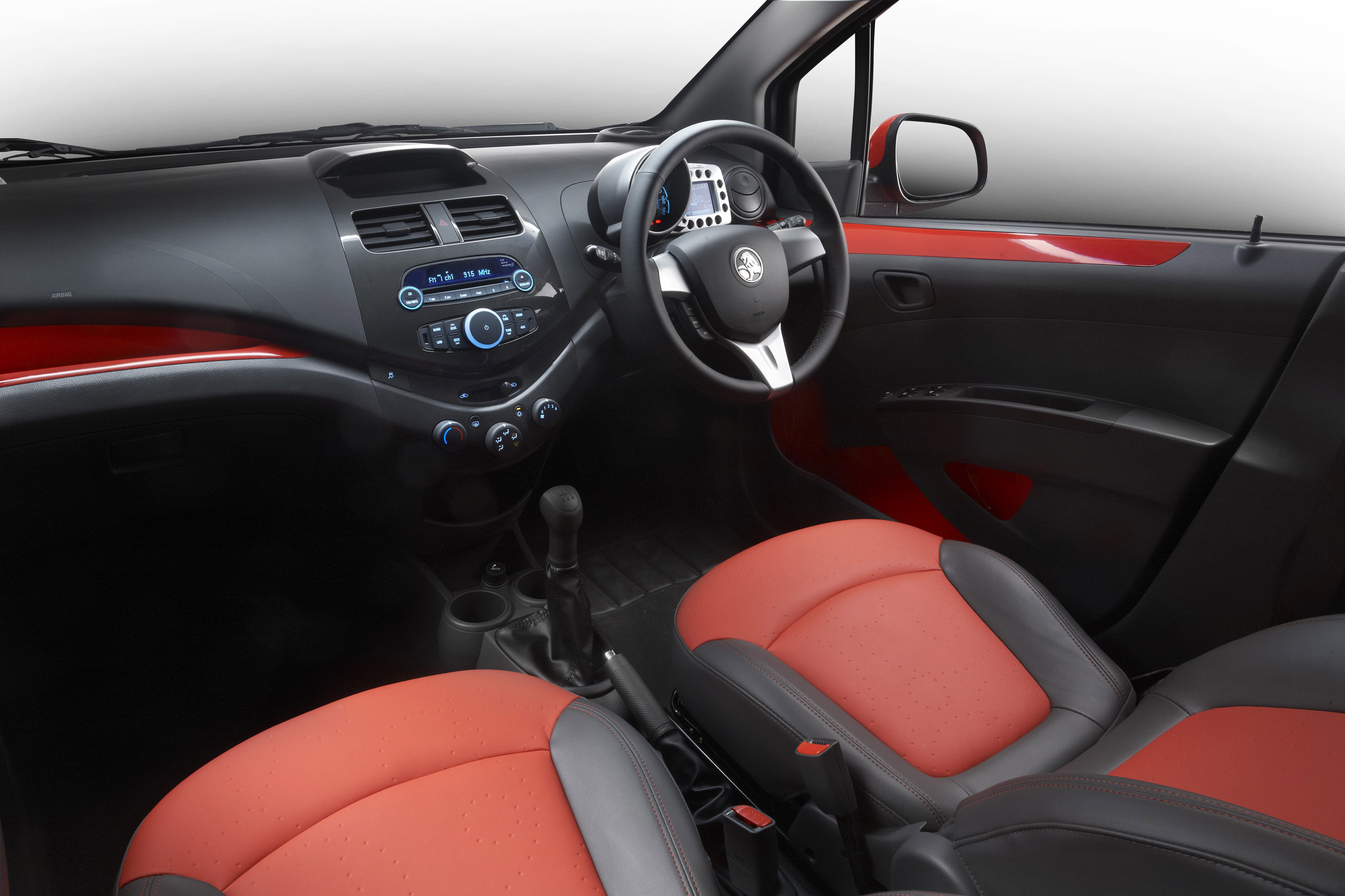 Holden Barina Spark CDX photo #43