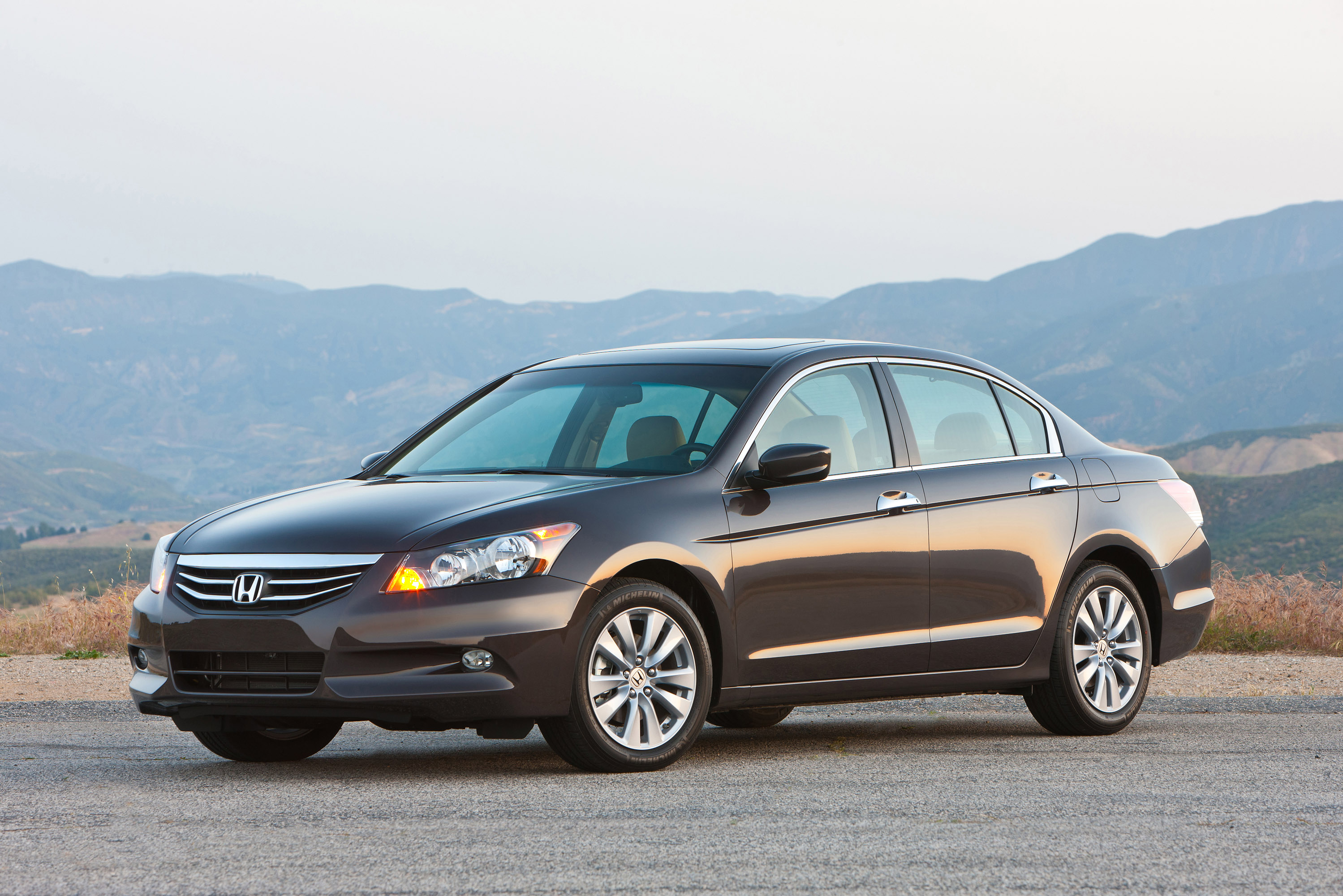 Honda Accord photo #1