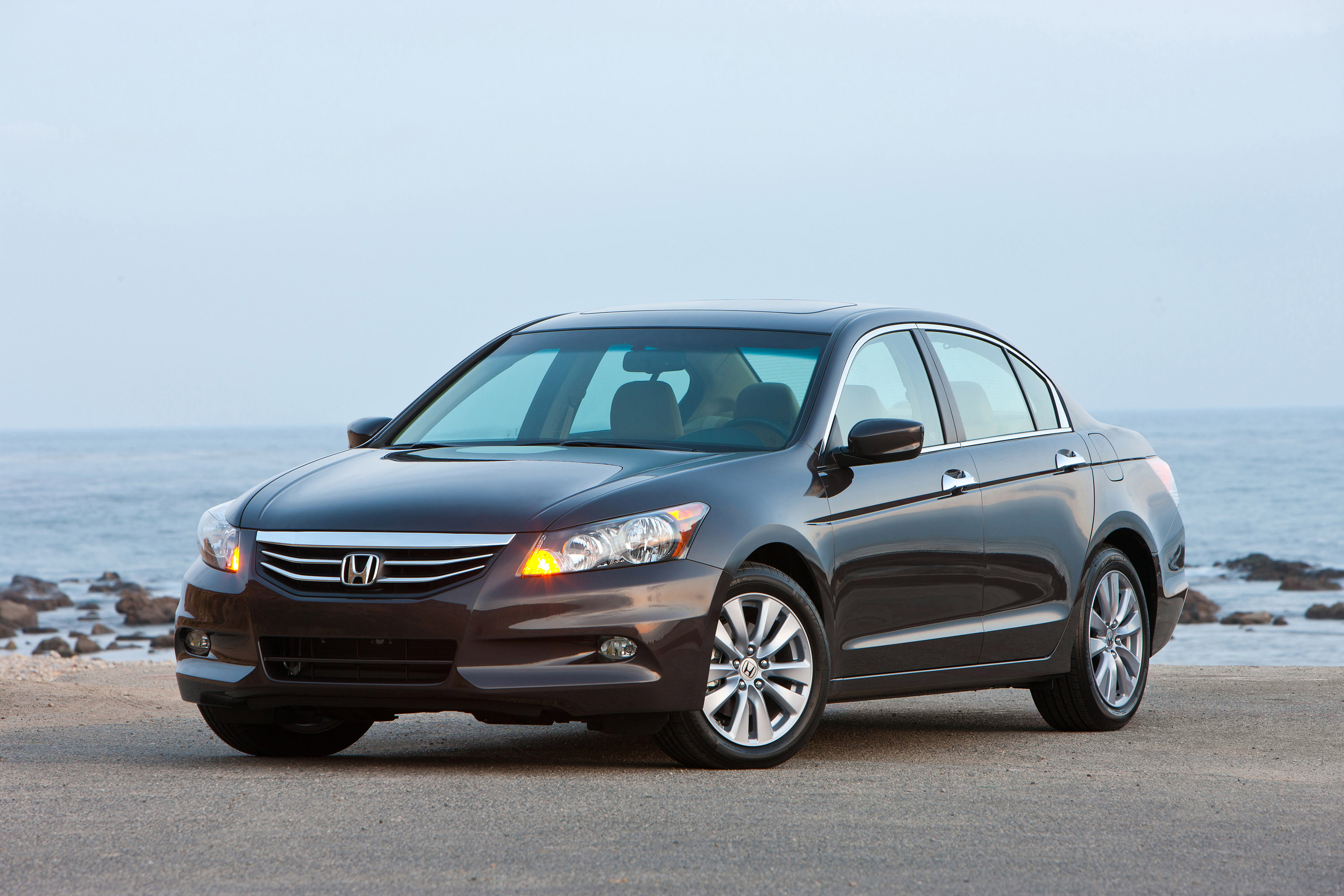 Honda Accord photo #5