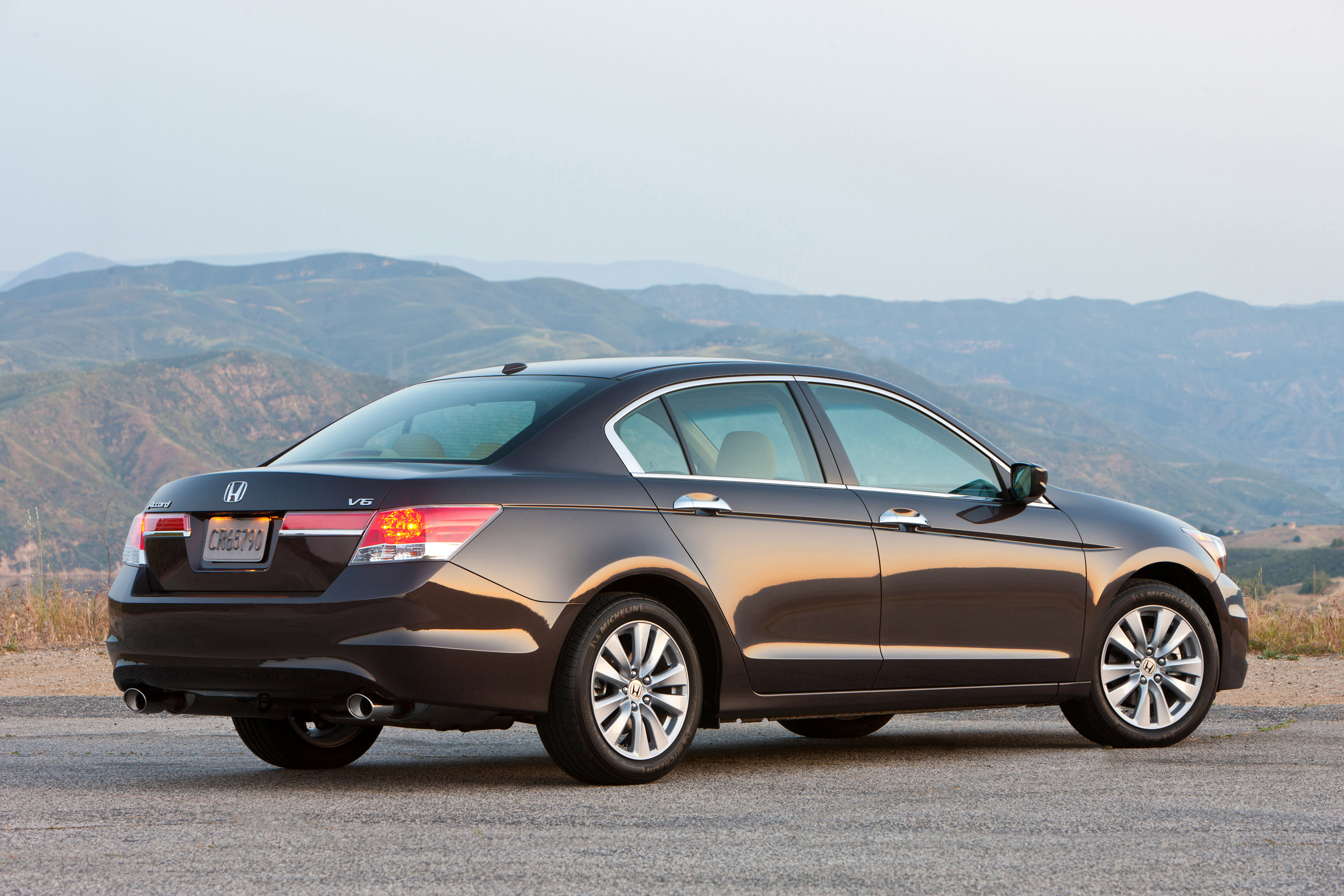 Honda Accord photo #19