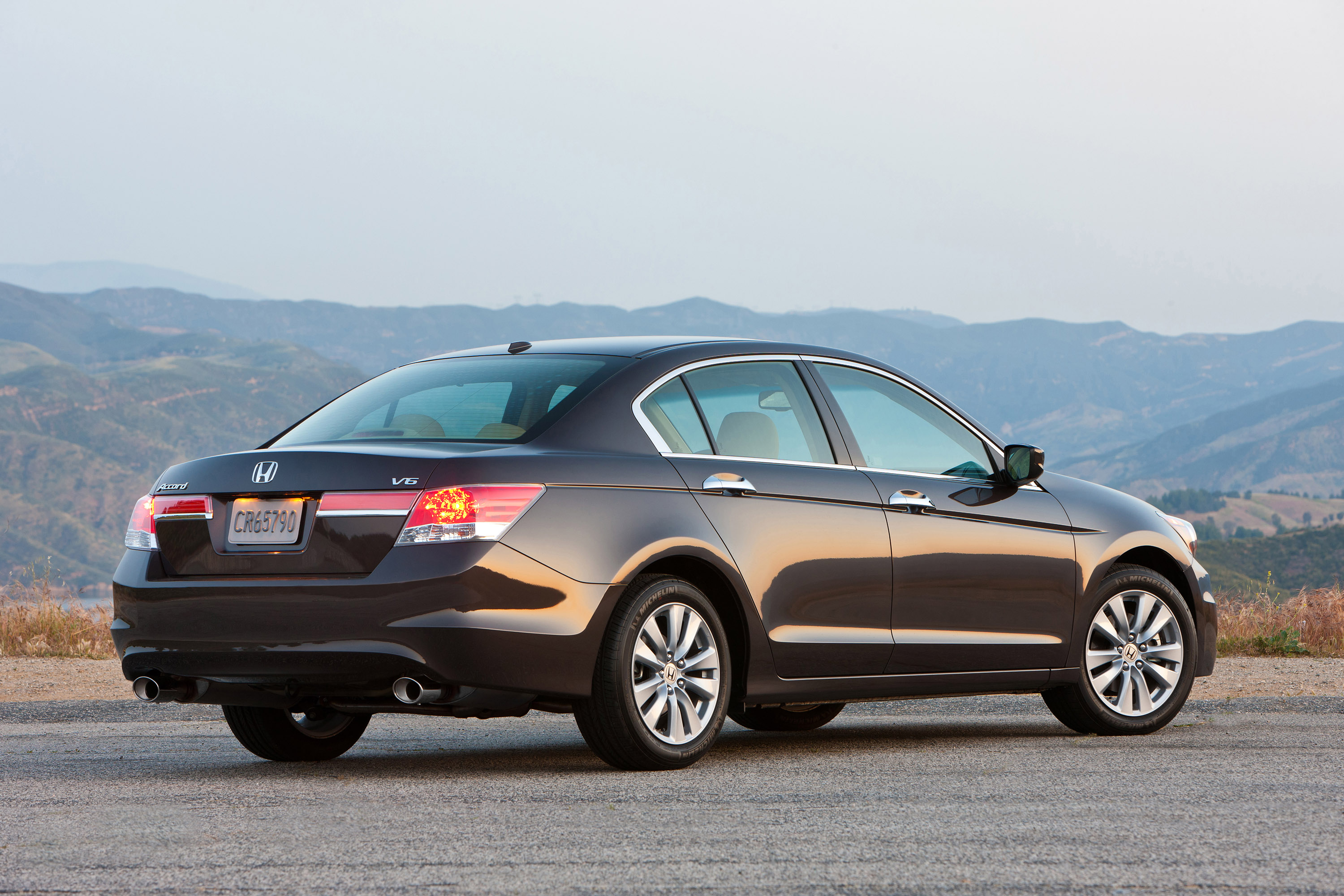 Honda Accord photo #20