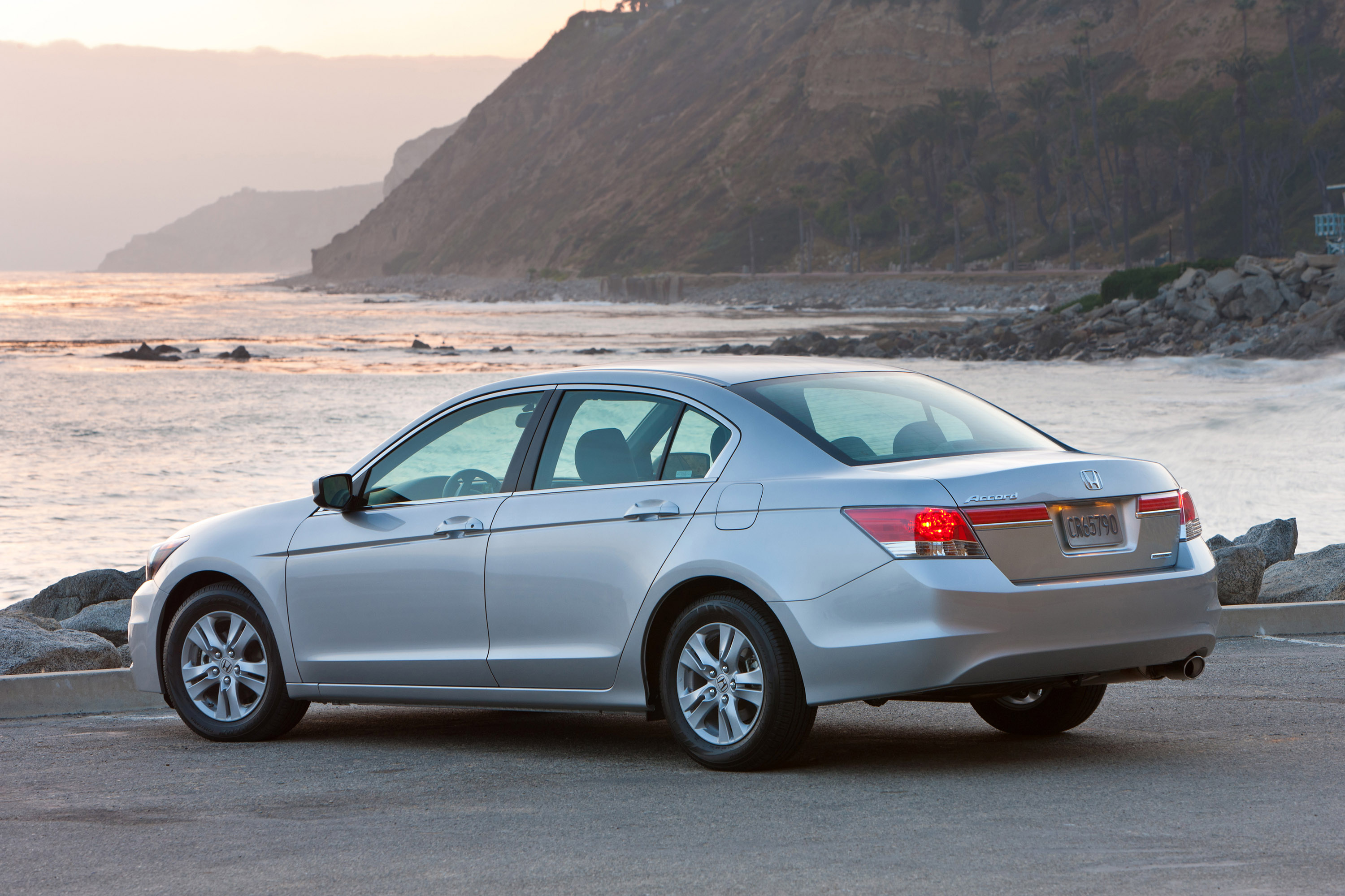 Honda Accord photo #23