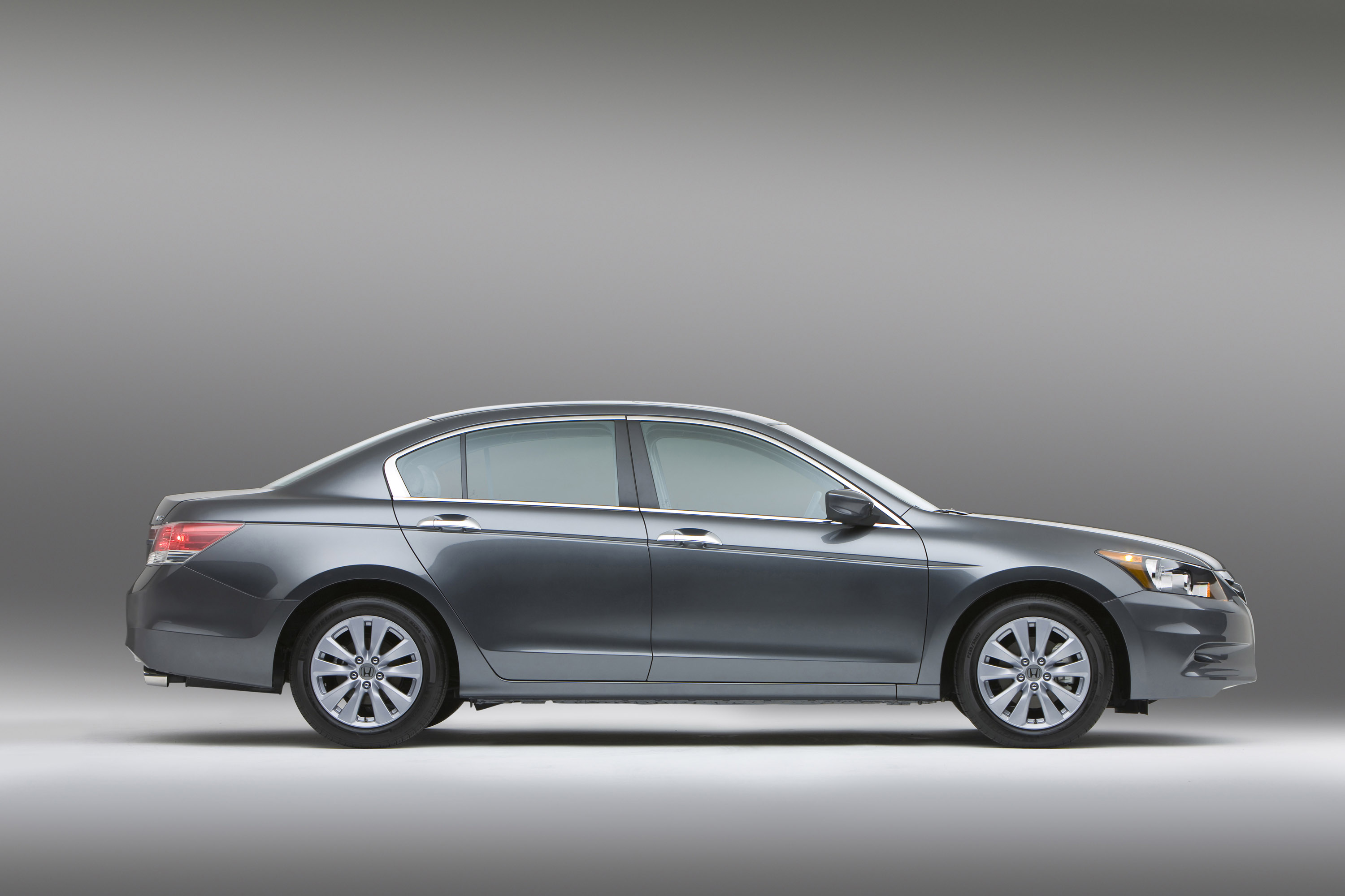 Honda Accord photo #27