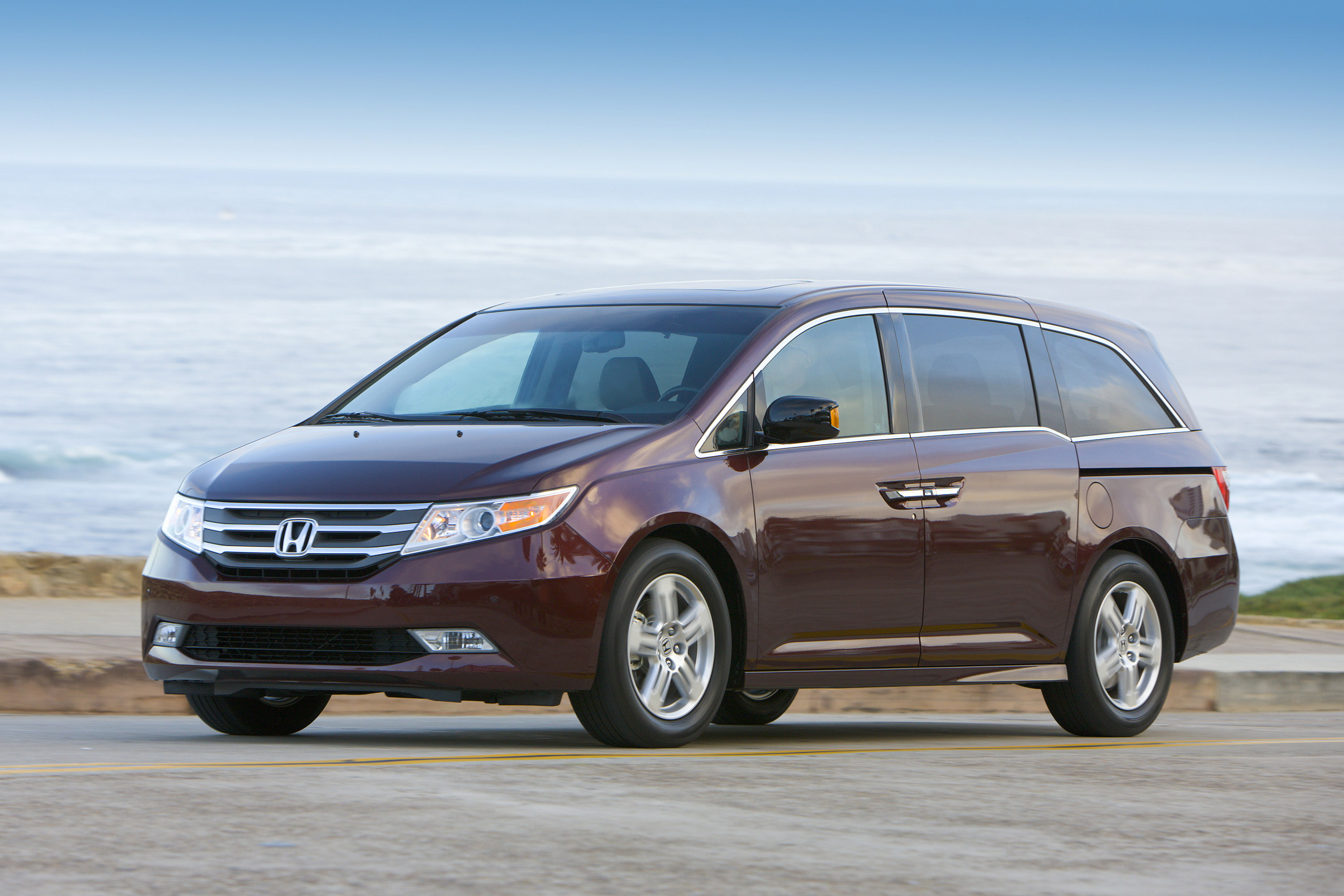 Honda Odyssey photo #1