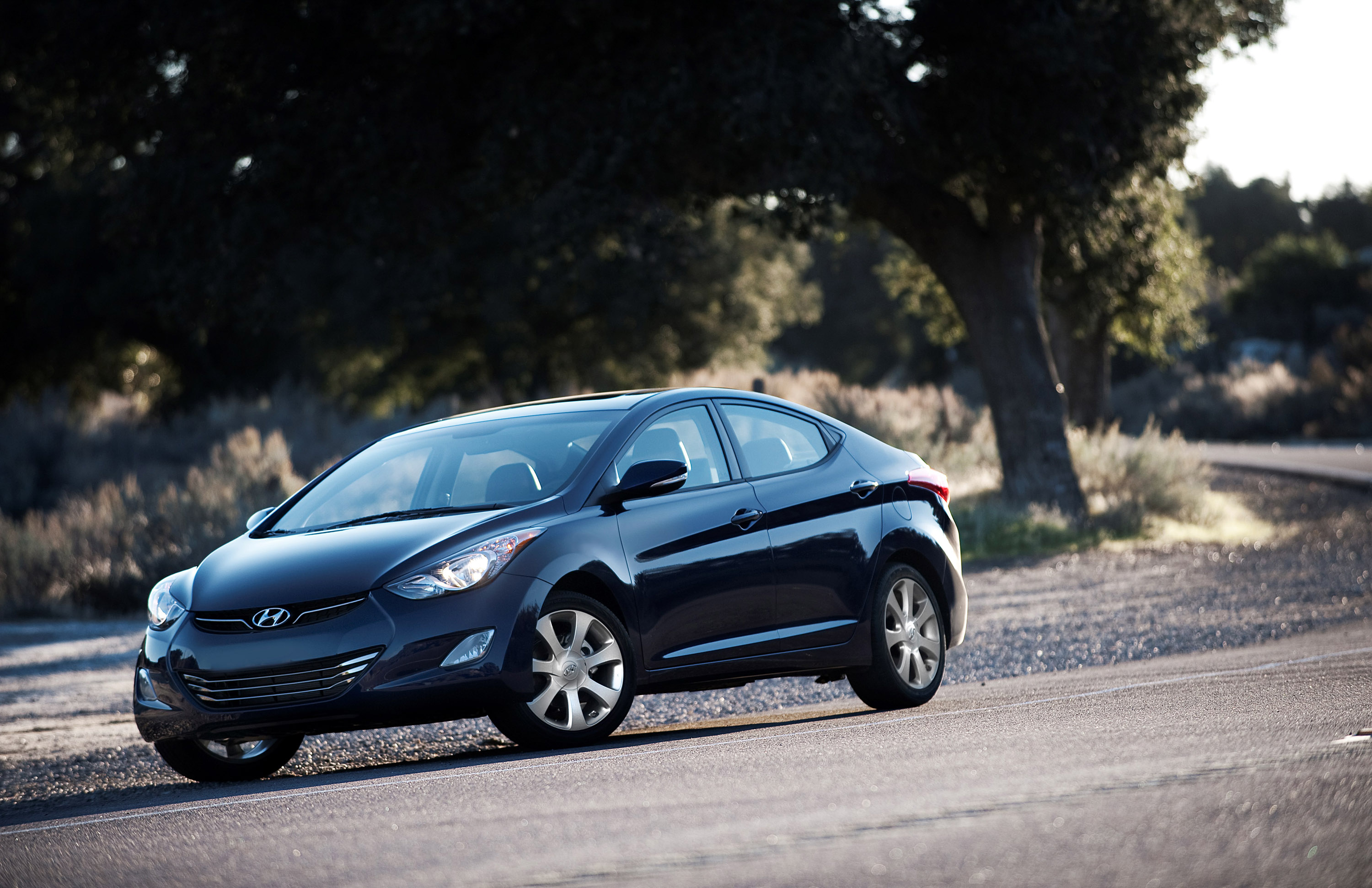 Hyundai Elantra photo #11
