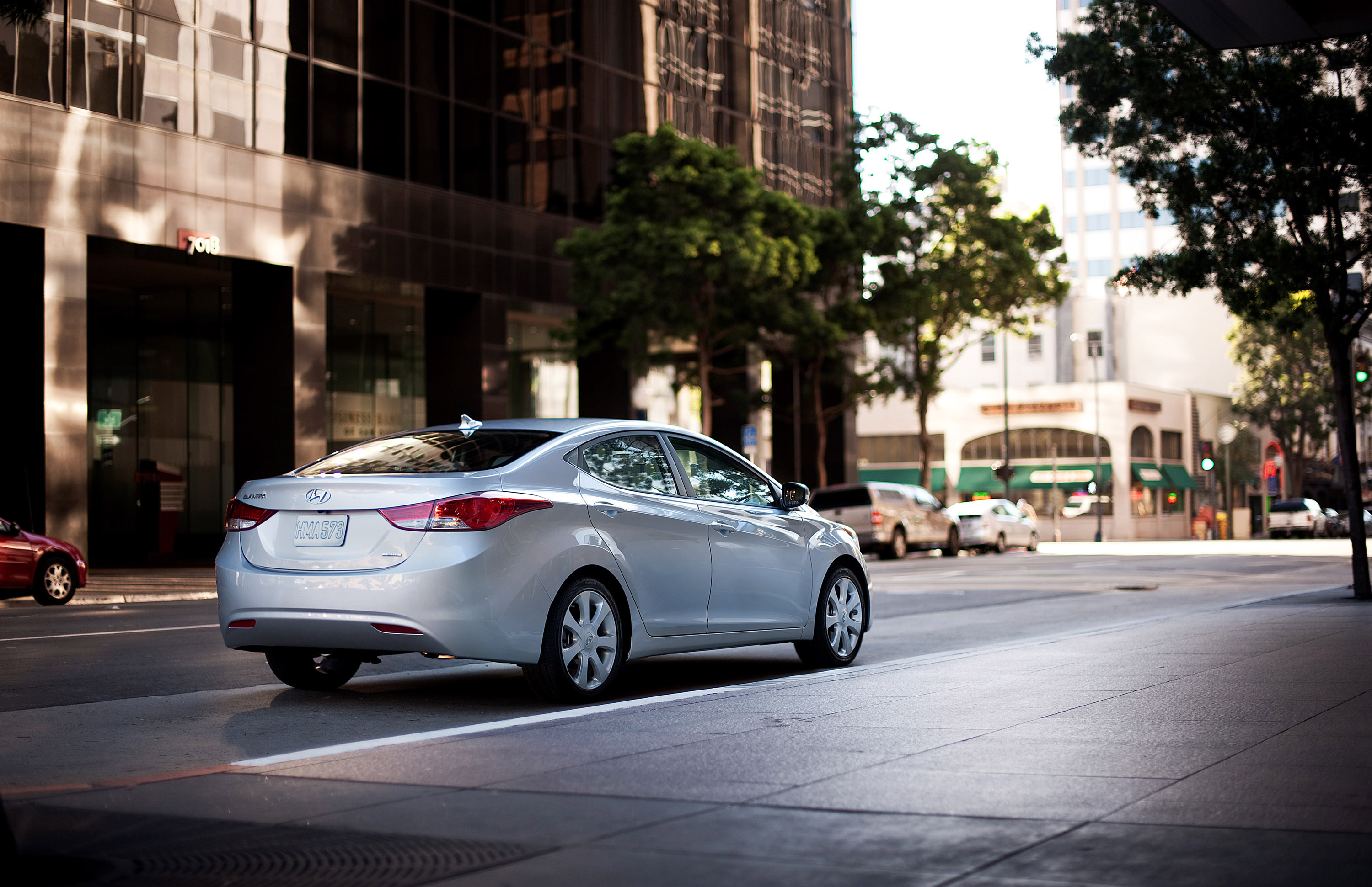 Hyundai Elantra photo #16