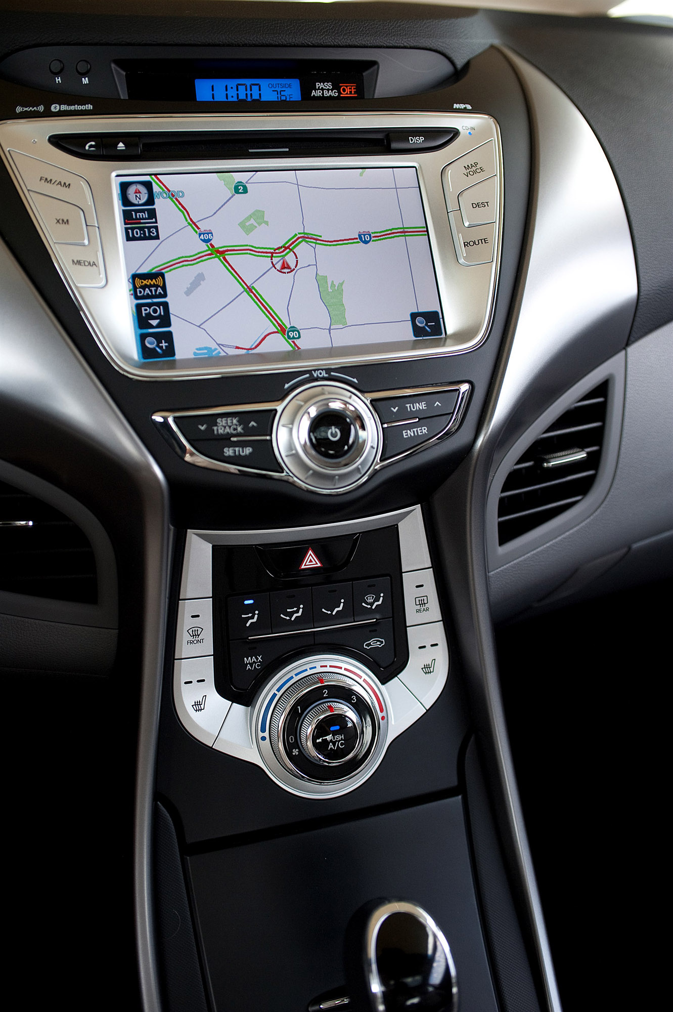 Hyundai Elantra photo #21