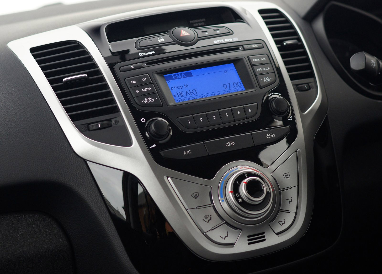 Hyundai ix20 photo #91