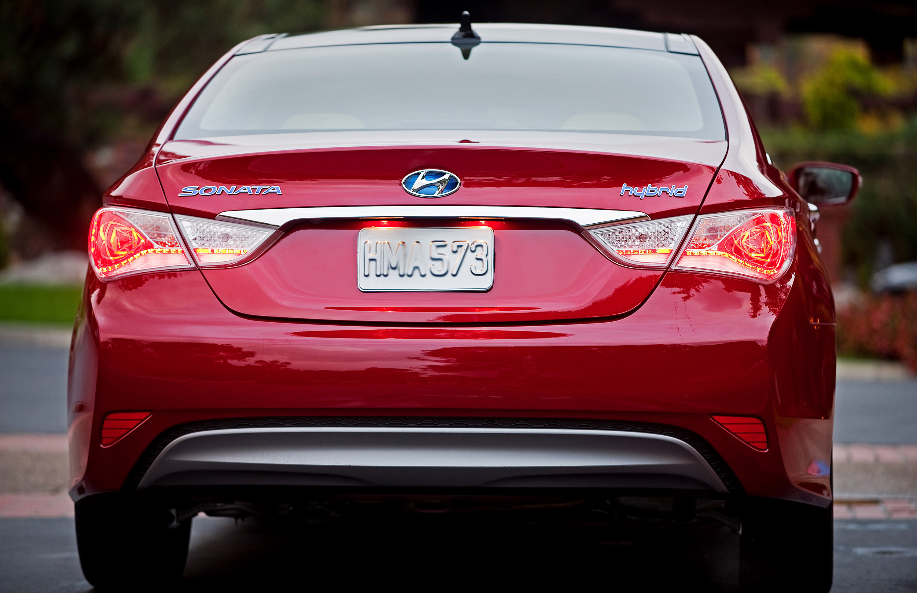 Hyundai Sonata Hybrid photo #15