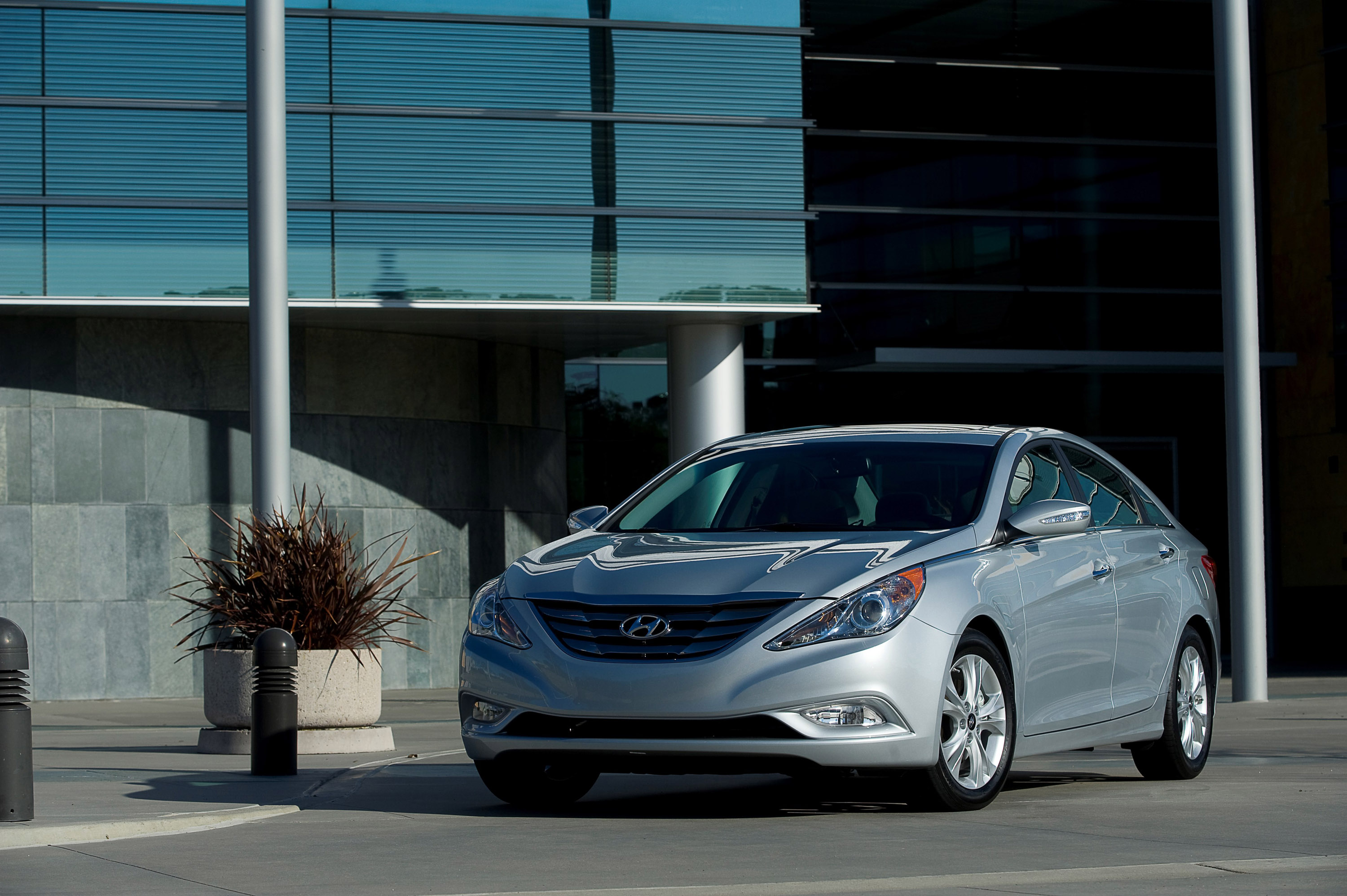 Hyundai Sonata photo #3