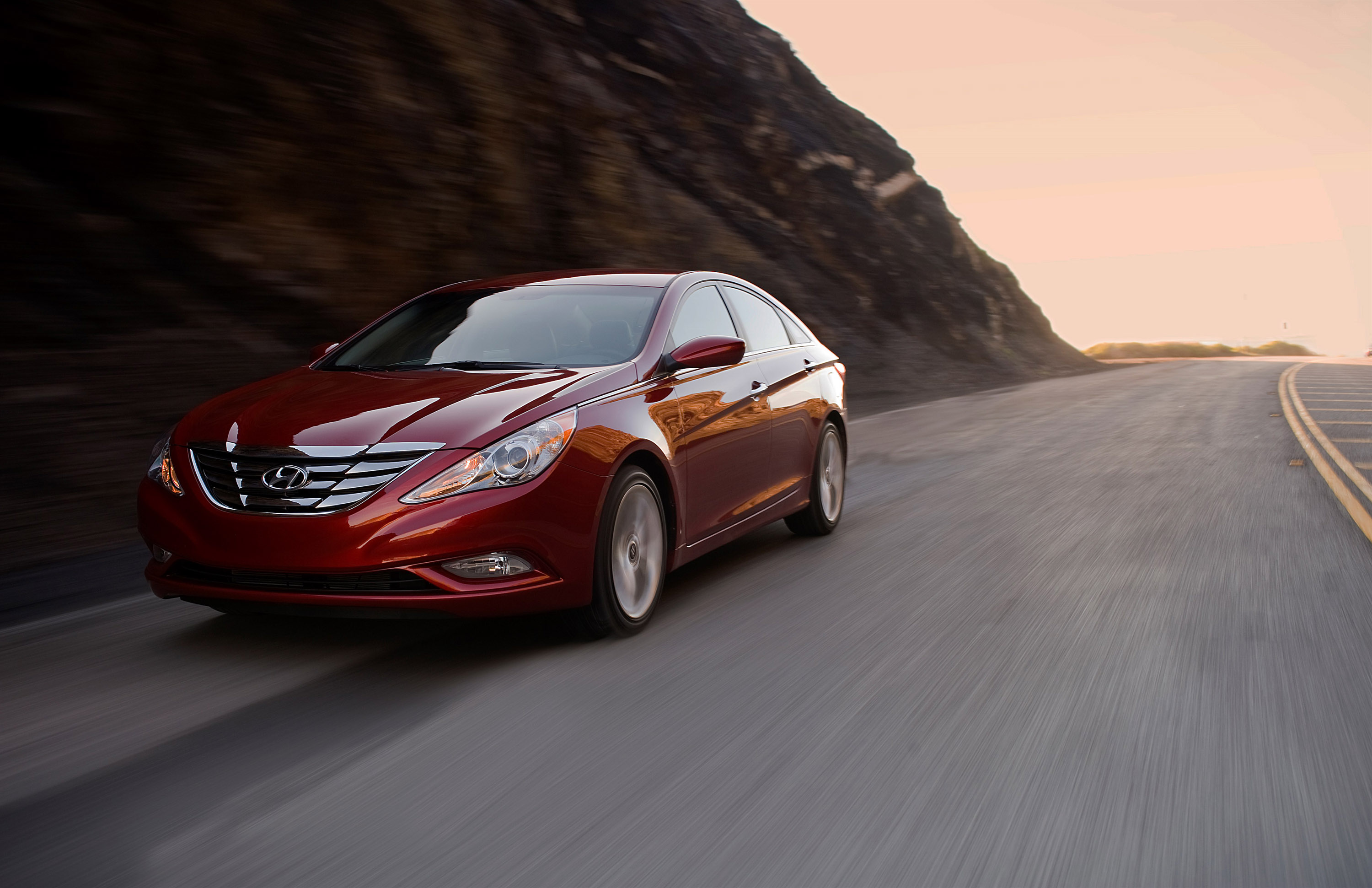 Hyundai Sonata photo #15