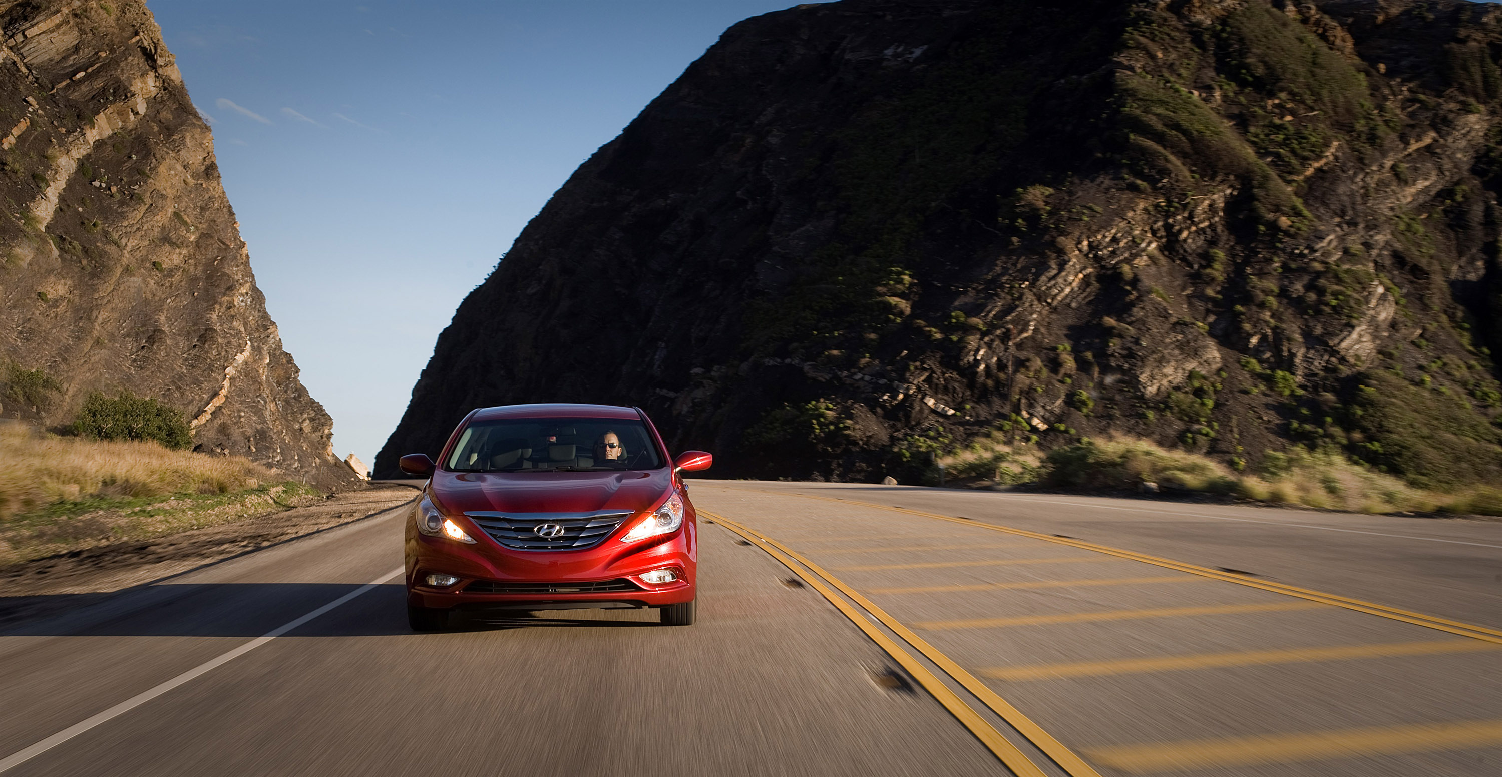 Hyundai Sonata photo #19