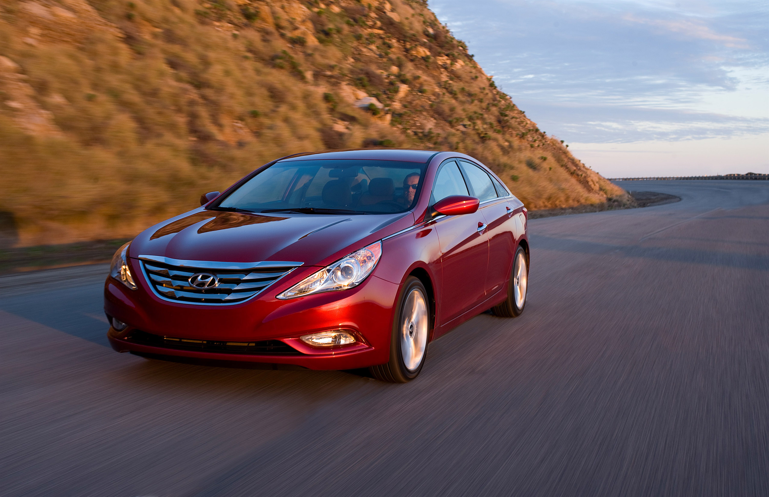 Hyundai Sonata photo #20