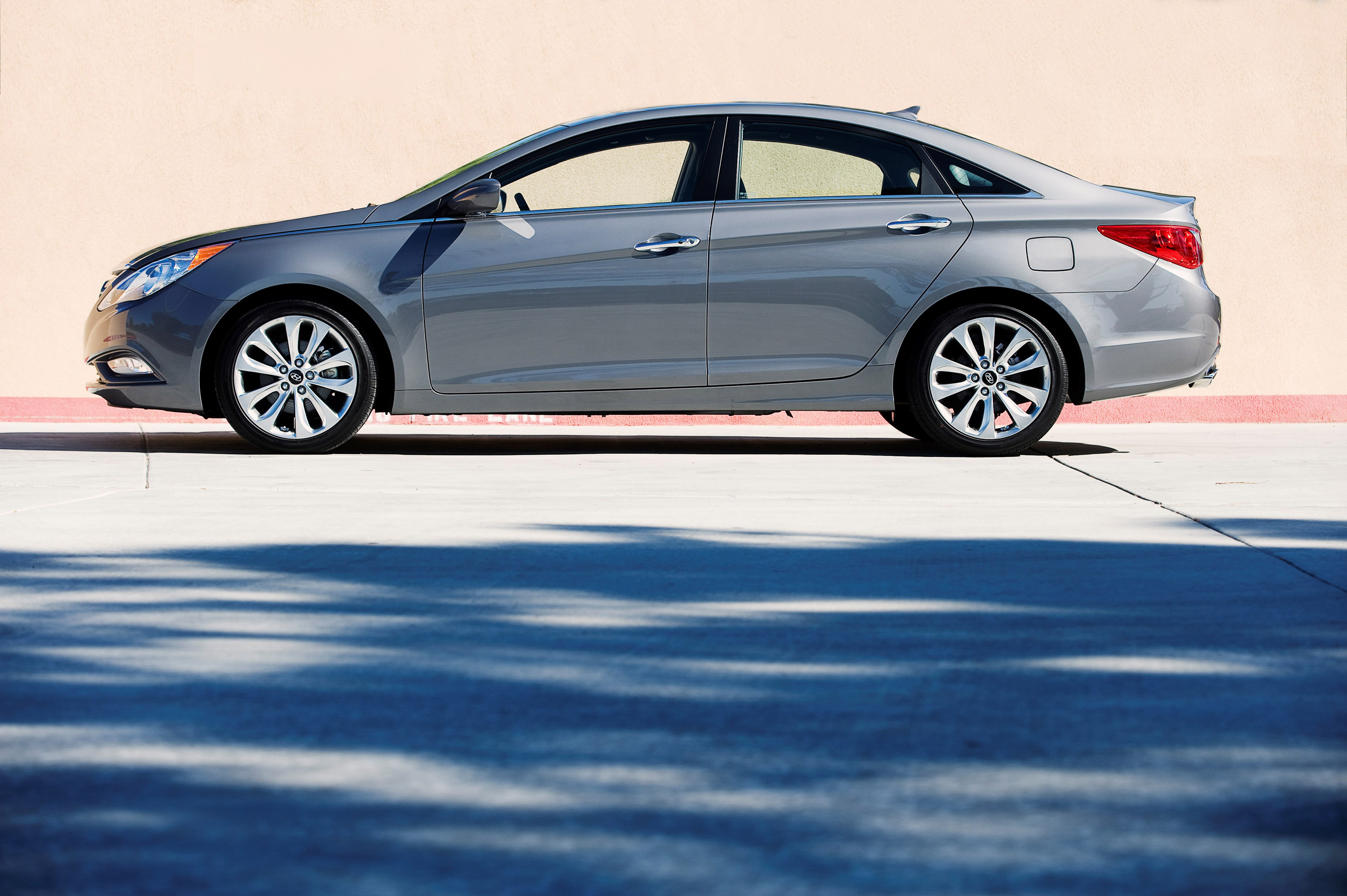 Hyundai Sonata photo #30
