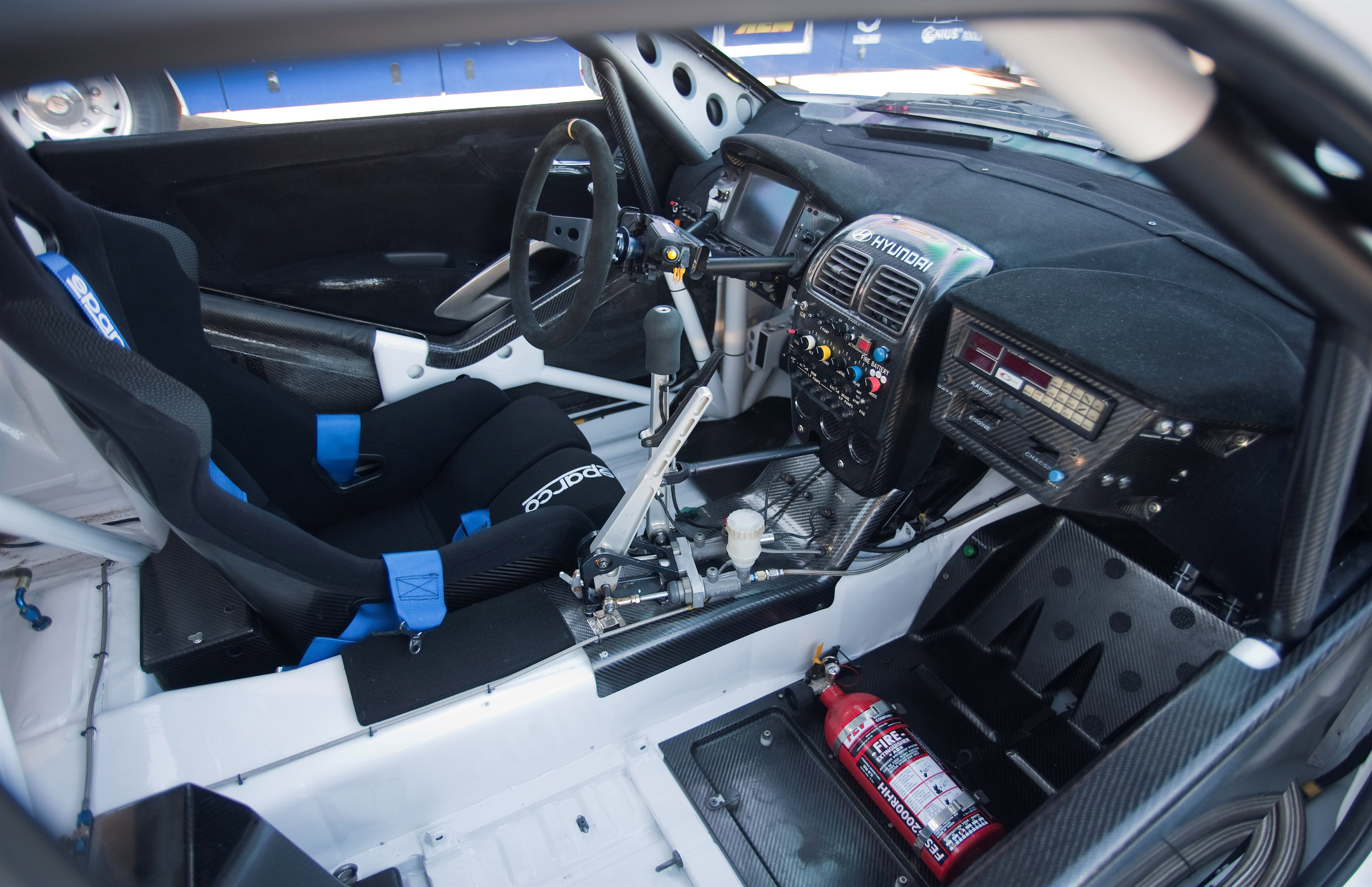 Hyundai Veloster Rally Car photo #19