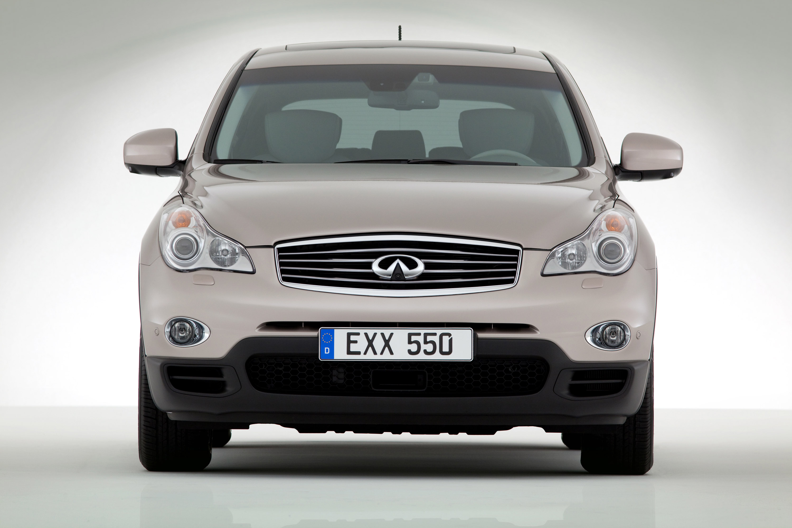 Infiniti EX30d photo #8