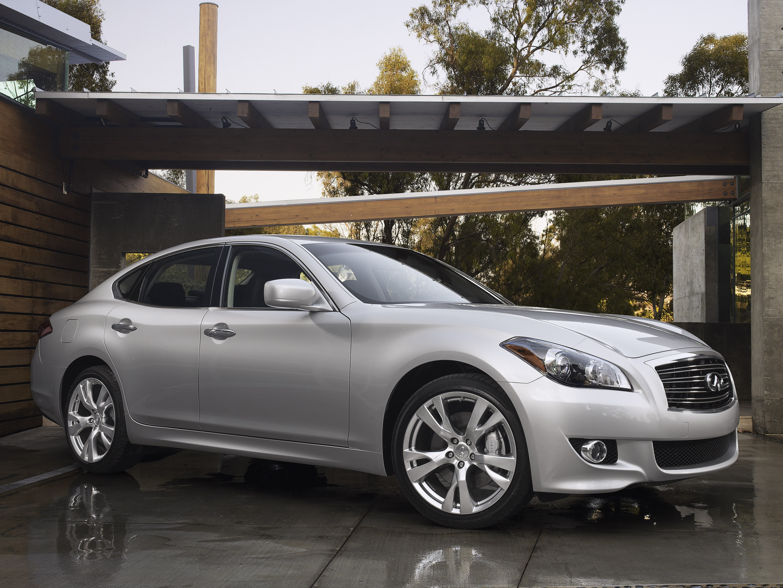 Infiniti M photo #4