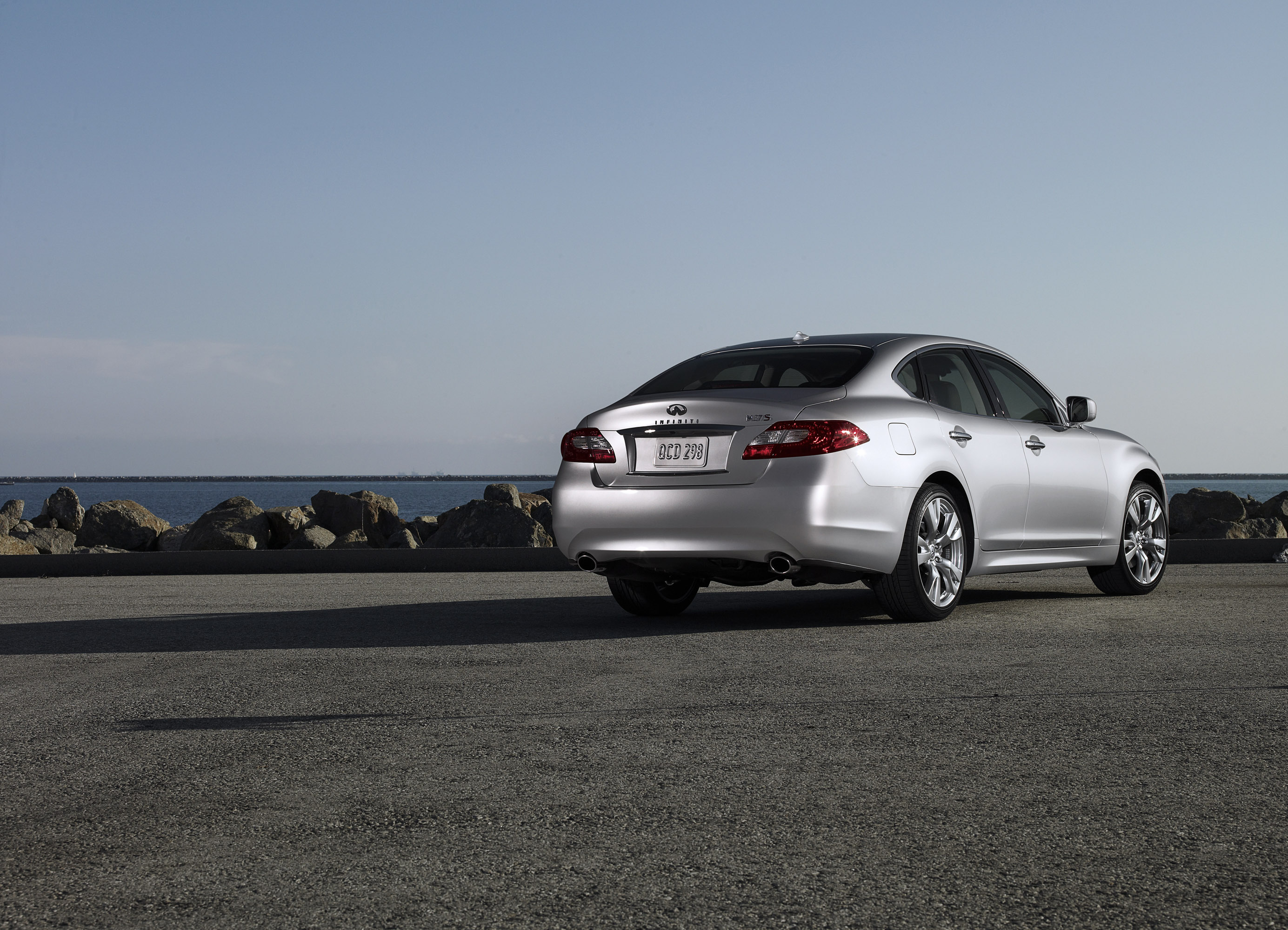 Infiniti M photo #27