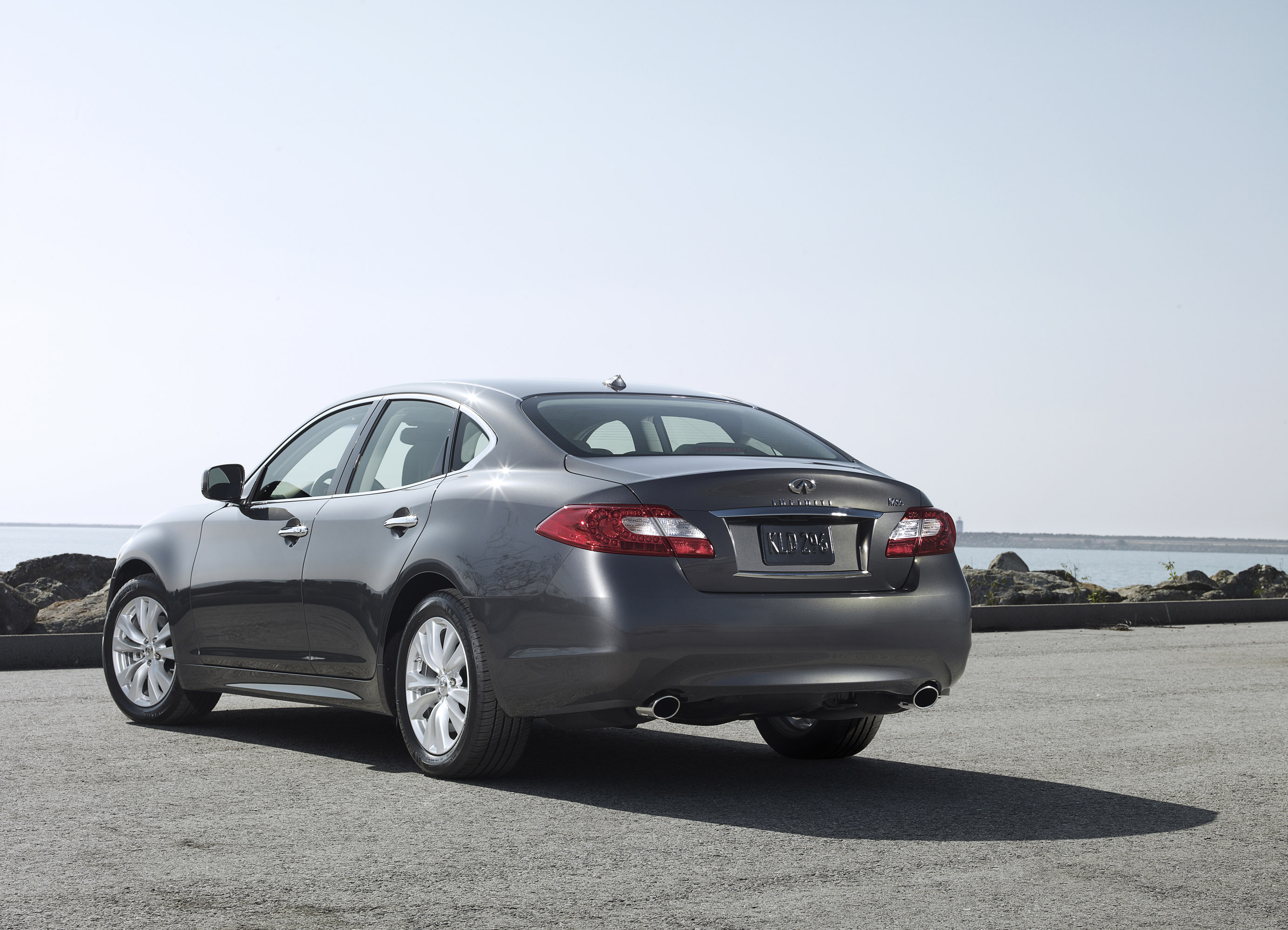Infiniti M photo #29