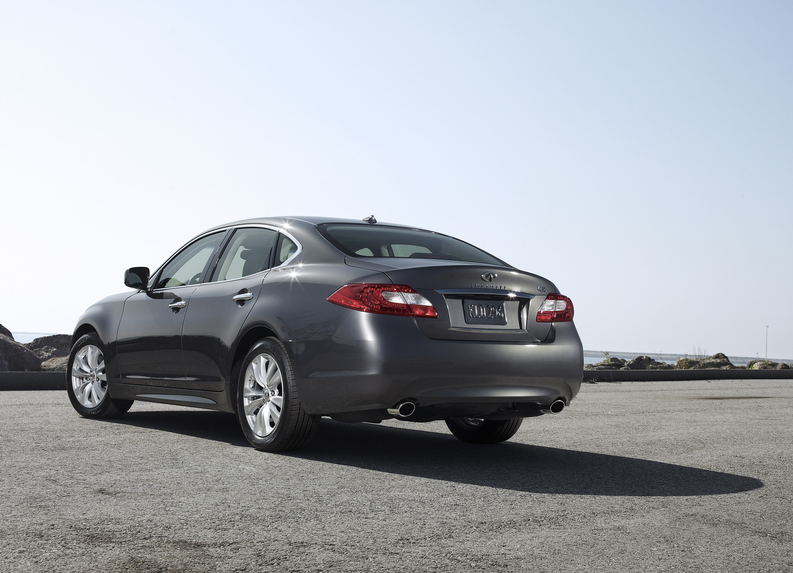 Infiniti M photo #33