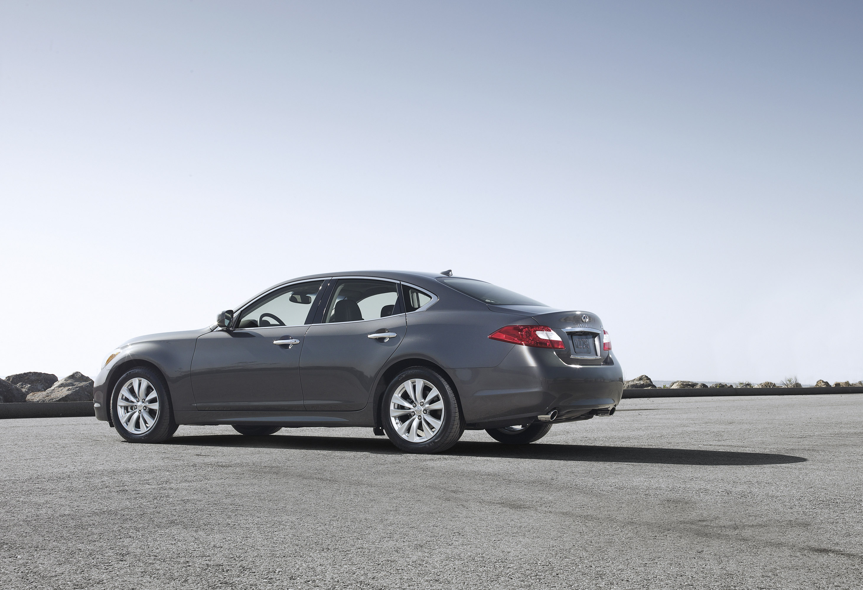 Infiniti M photo #34