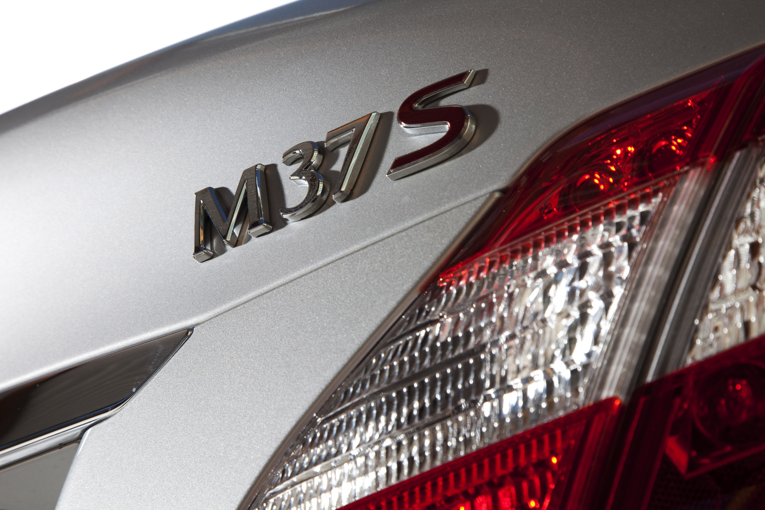 Infiniti M photo #38