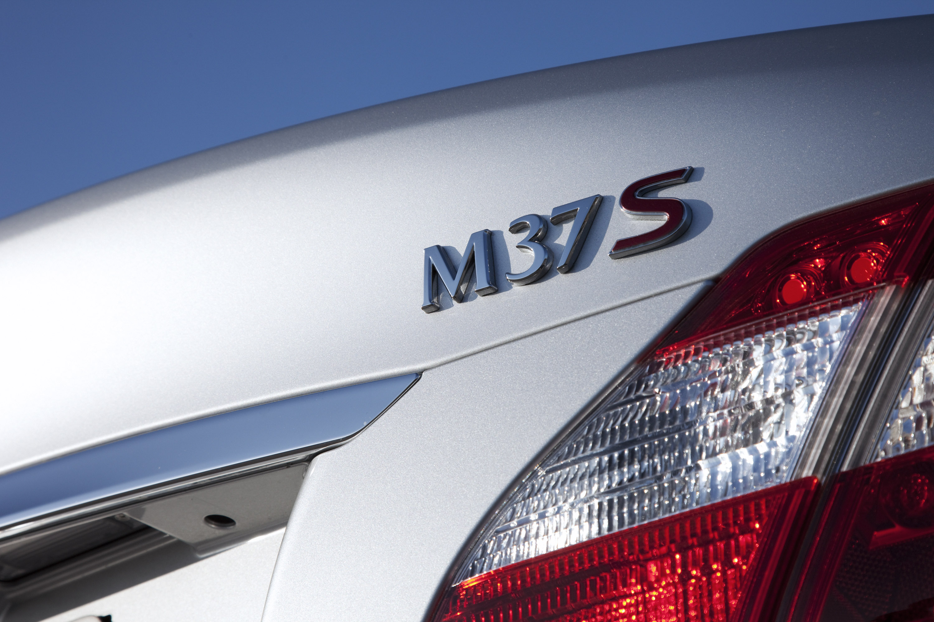 Infiniti M photo #39