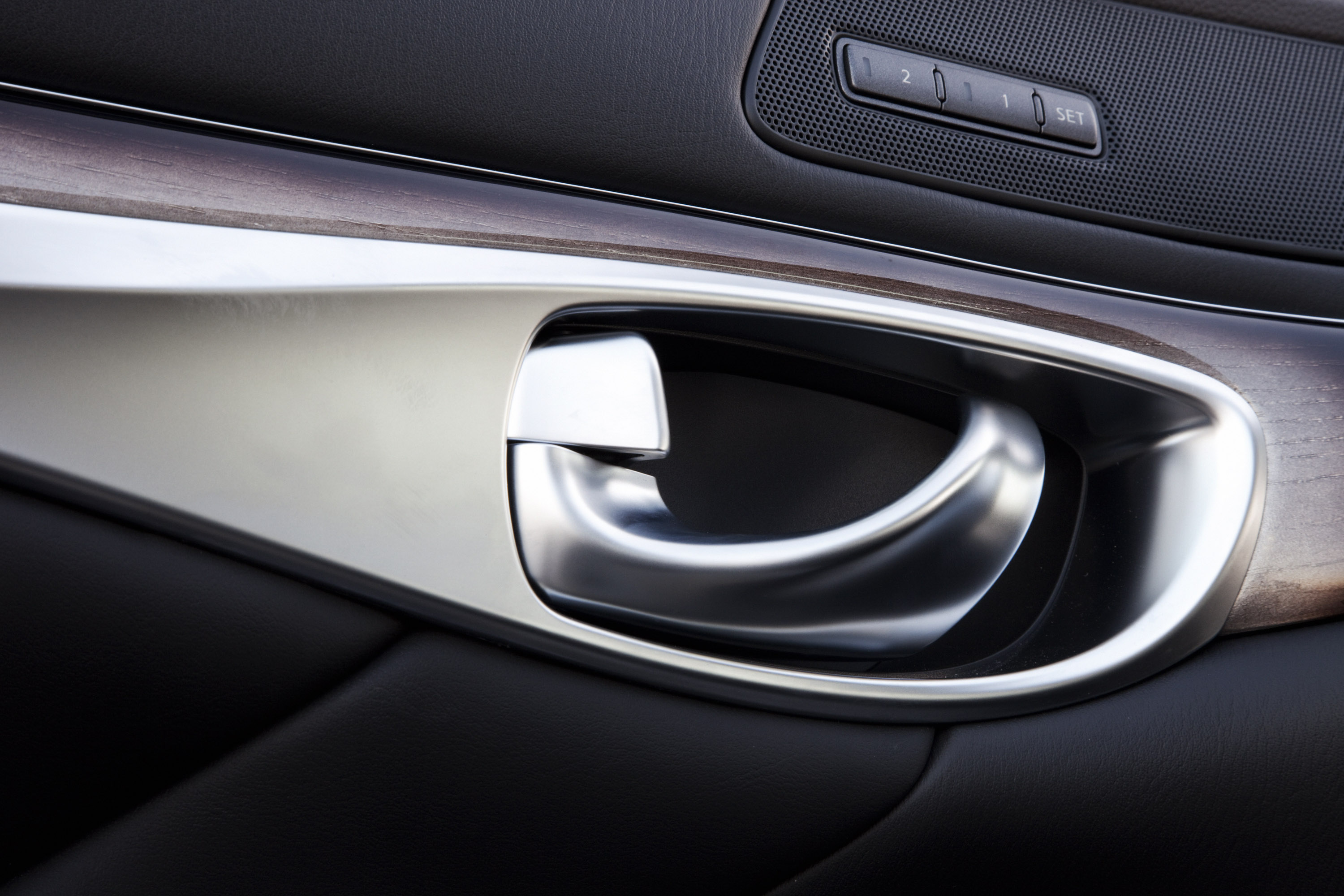 Infiniti M photo #45