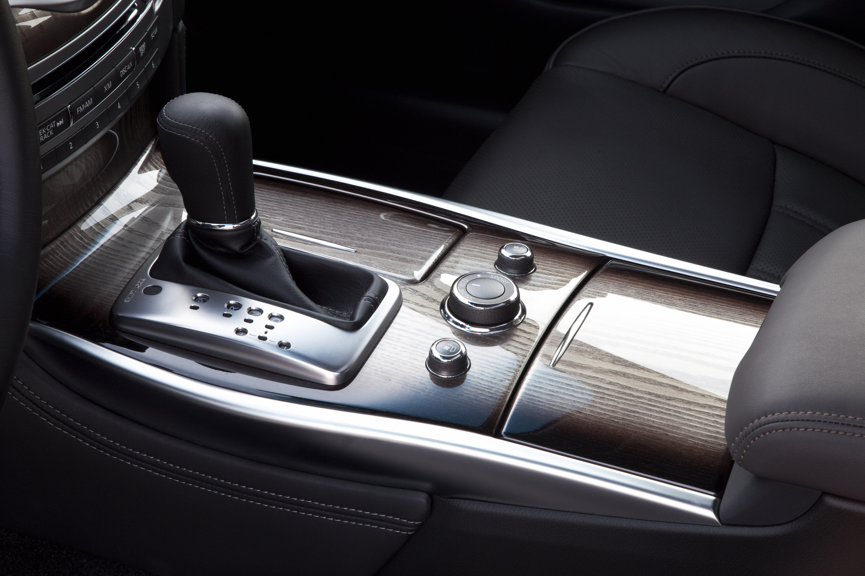 Infiniti M photo #49