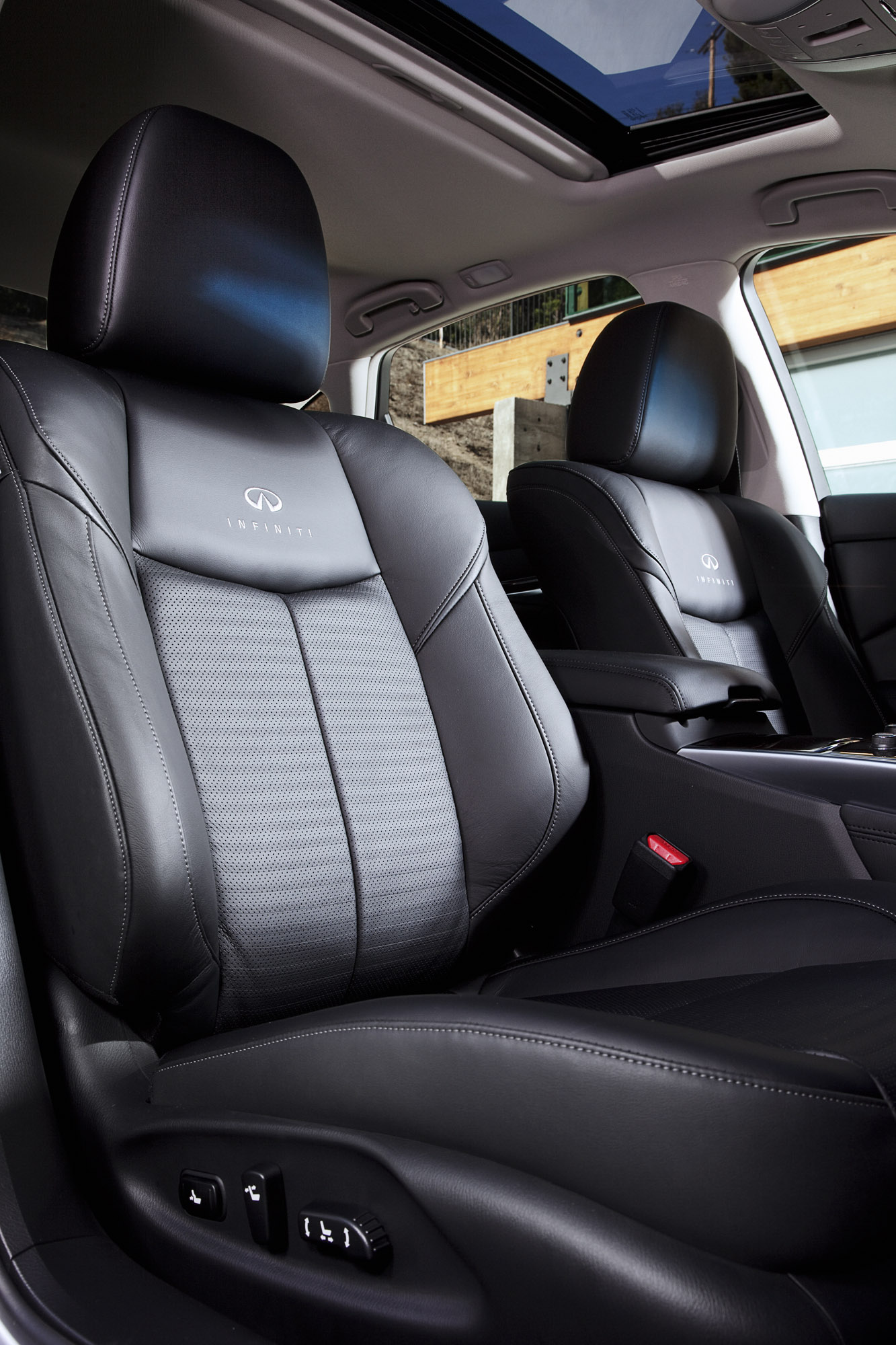 Infiniti M photo #57