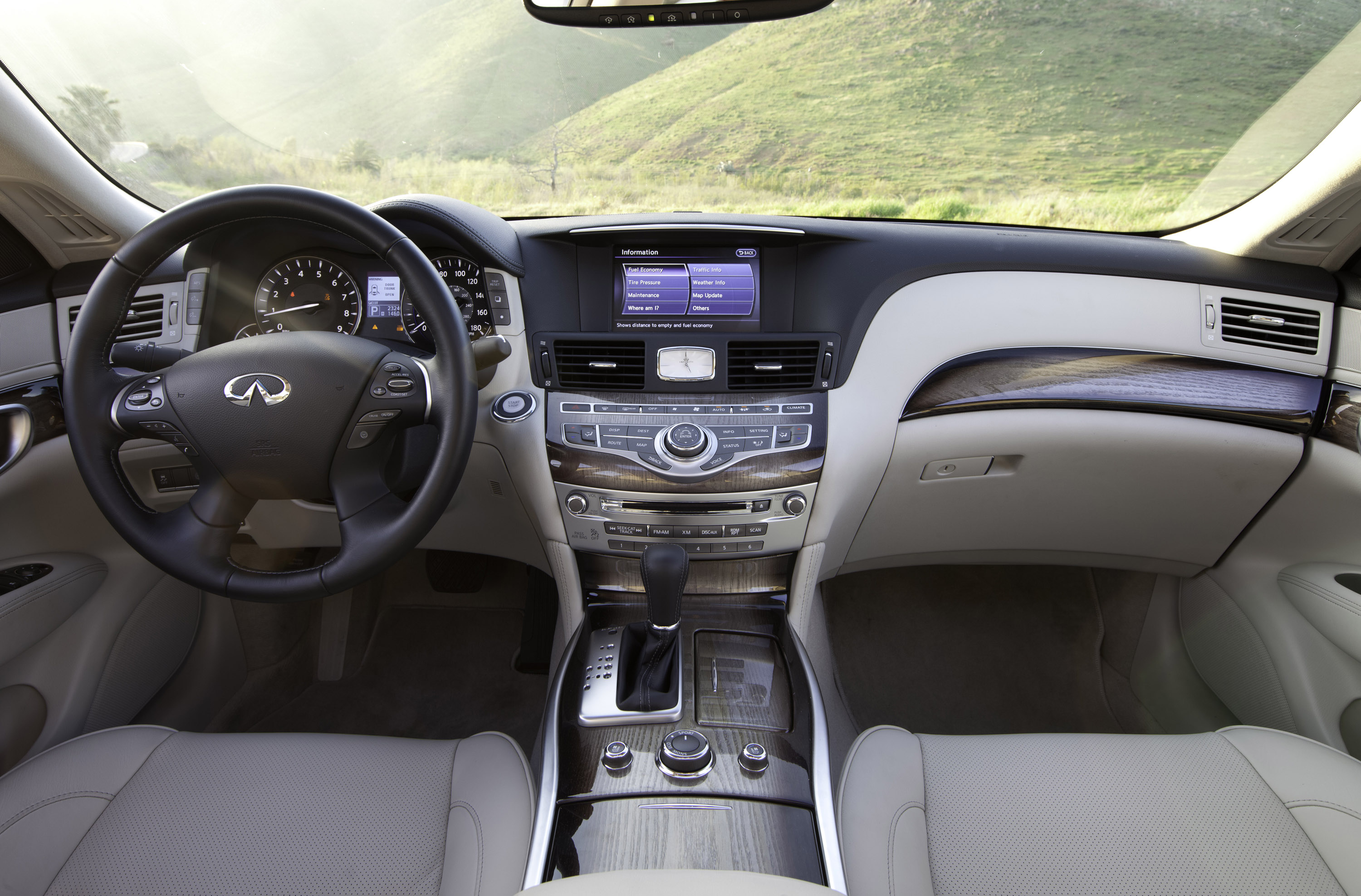 Infiniti M photo #61