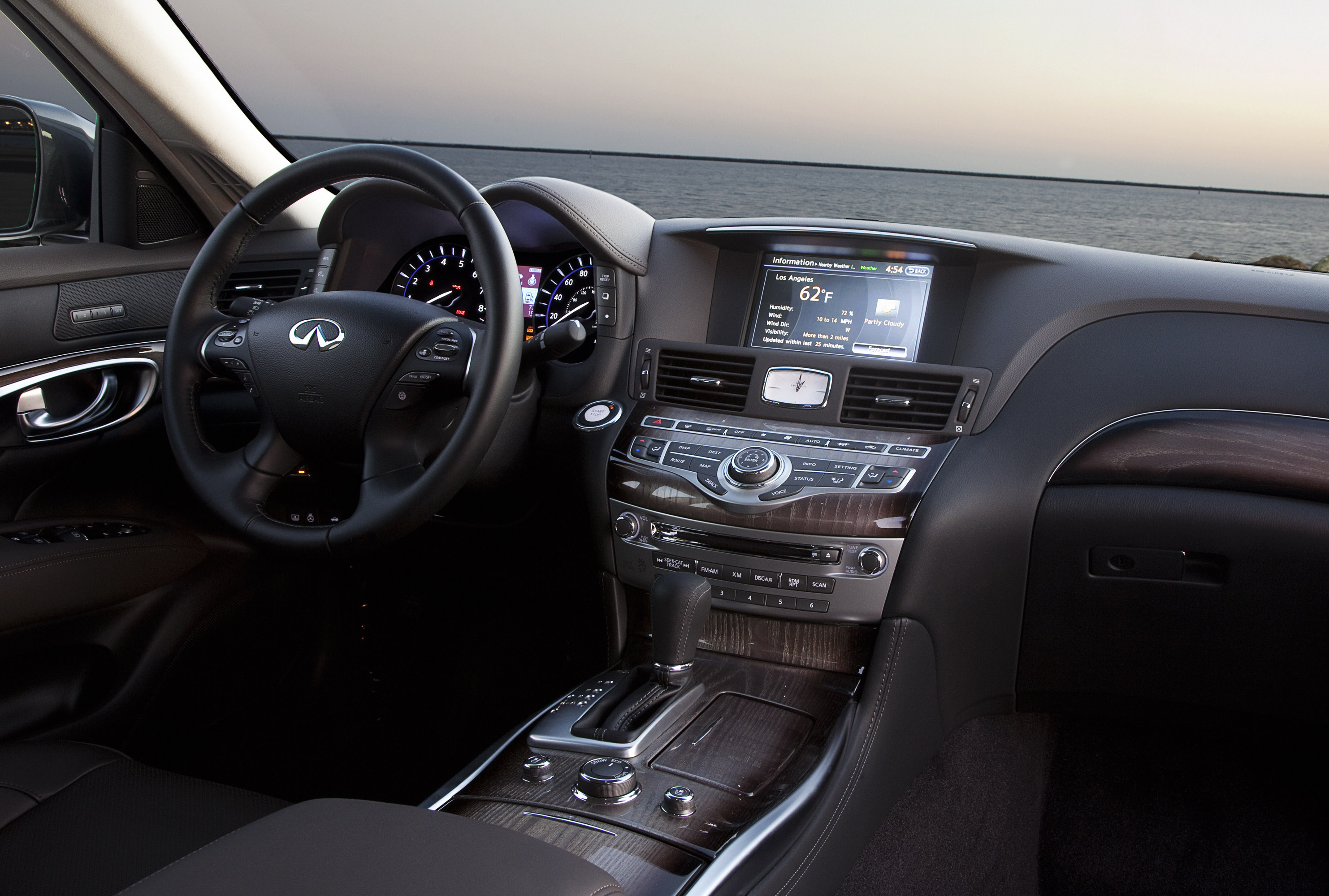 Infiniti M photo #64