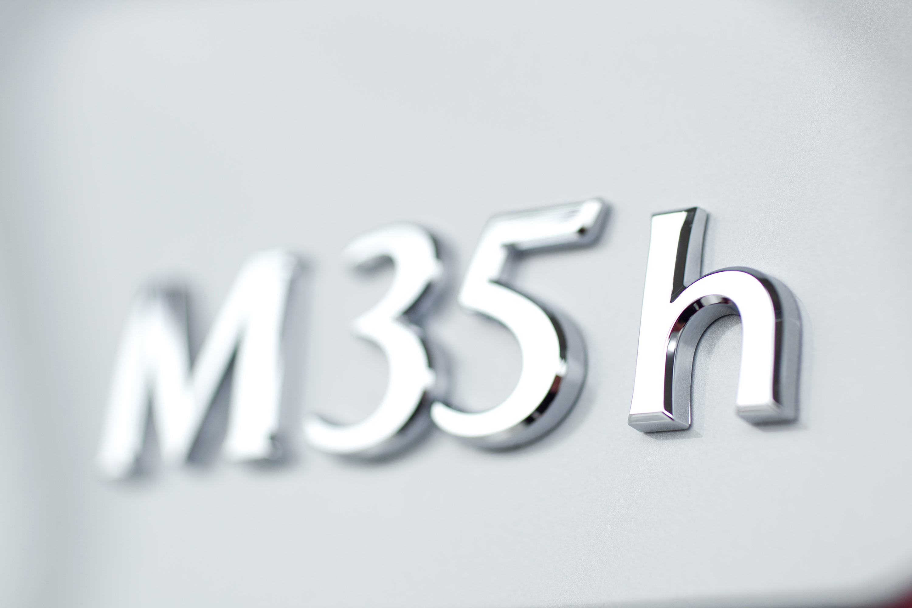Infiniti M35h photo #26