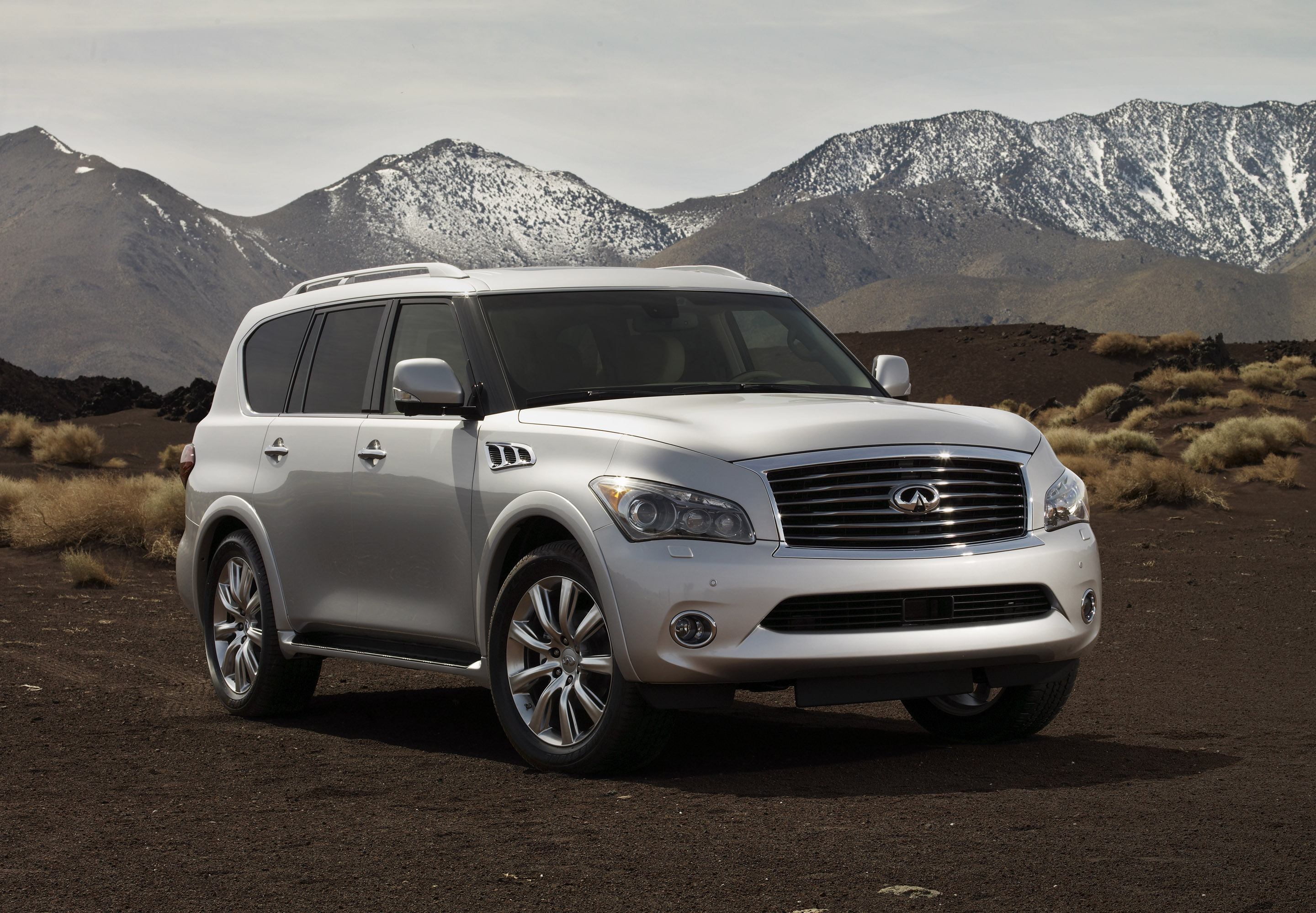 Infiniti QX photo #1